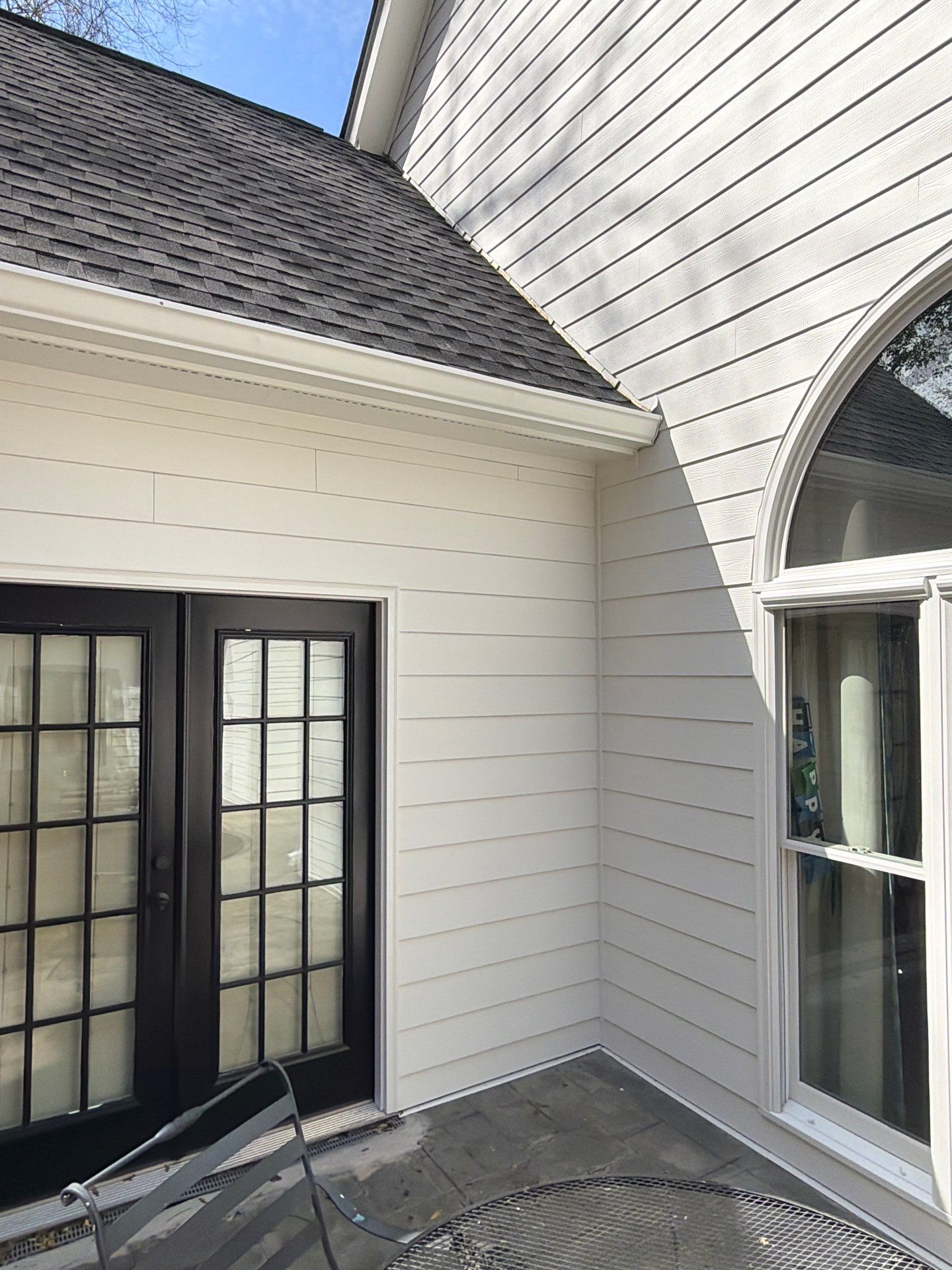 Alpharetta, GA Siding Installation, Rotted Wood Replacement, and Exterior Paint using James Hardie HZ10 Siding and Sherwin Williams Paint by Nelson Exteriors
