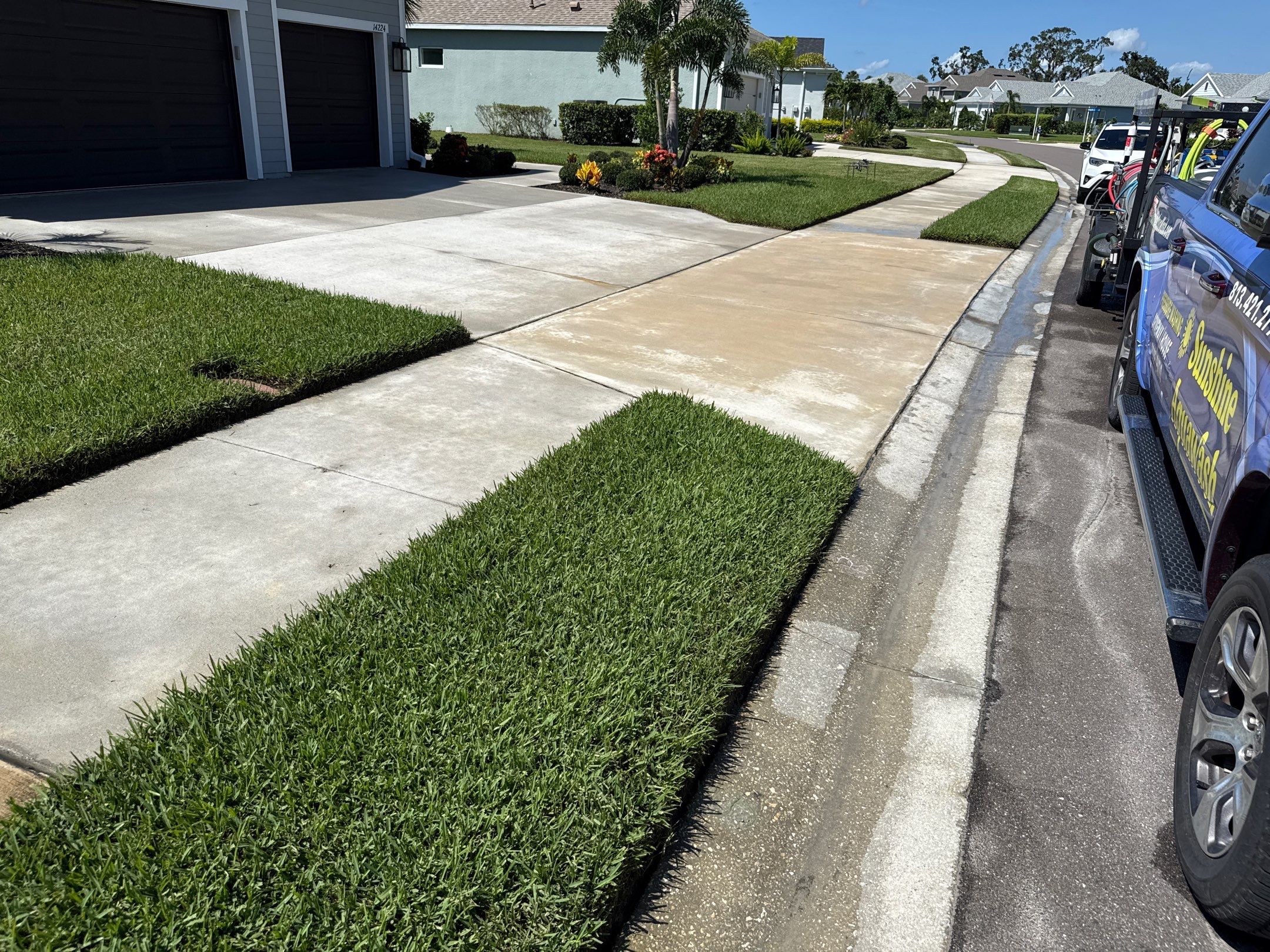 Concrete Driveway & Sidewalk Cleaning — Canoe Creek Community, Parrish, FL by Sunshine AquaWash