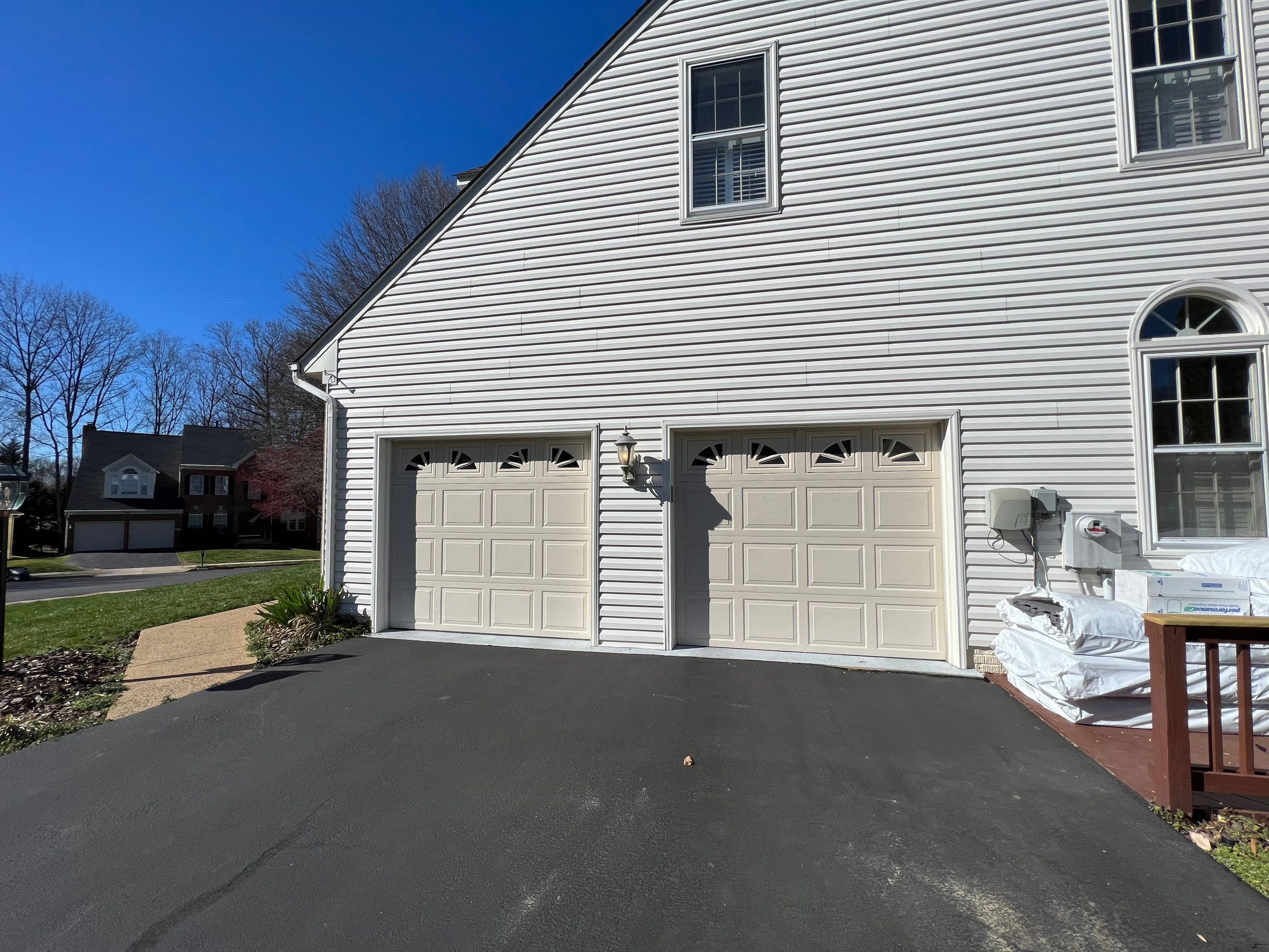 Fairfax Station: CertainTeed Landmark Pro Designer Shingles in Max Def Weathered Wood by RM Banning, Inc.