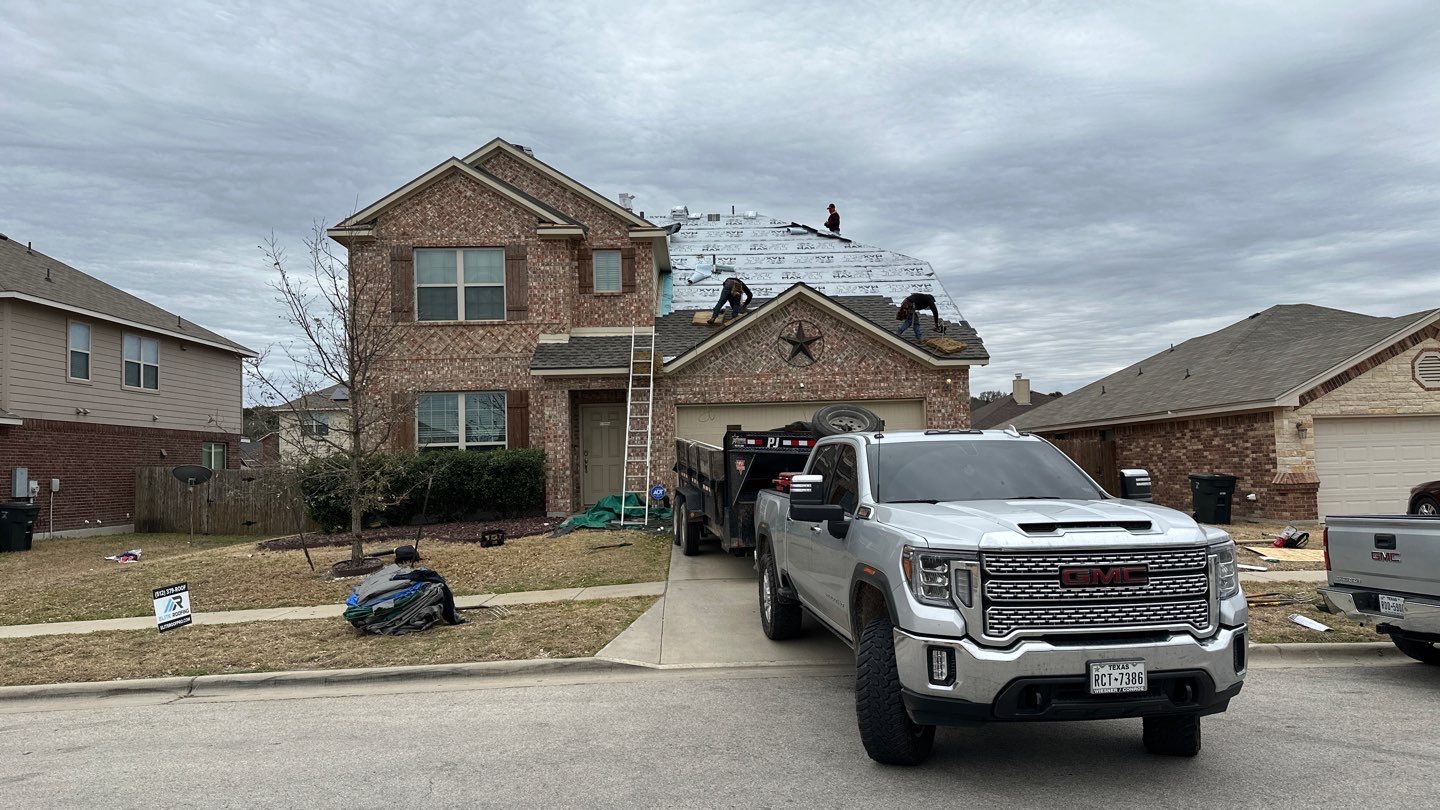 GAF HDZ - Weathered Wood by Elite Roofing LLC