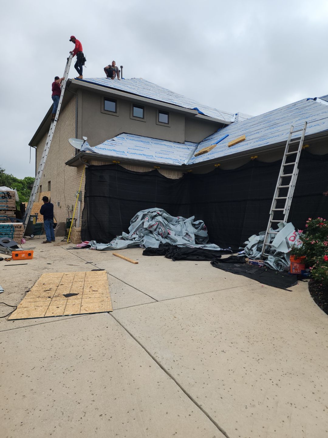 Insurance Claim Roof and Gutters using Certainteed Landmark Weathered Wood by Tex-Line Roofing