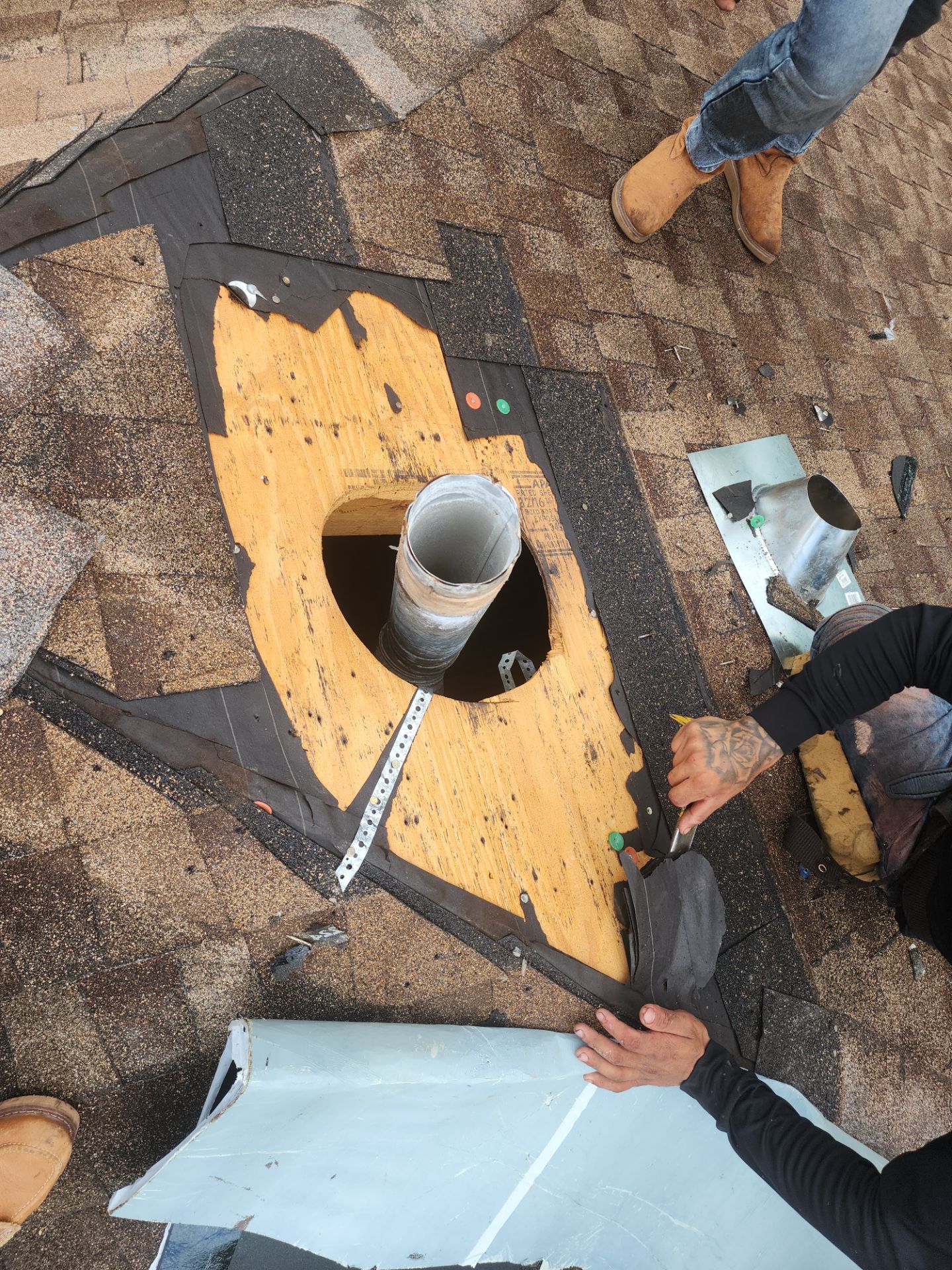Hail Damage using Owen's Corning Duration (Lifetime) Shingles by Roof Repair Company