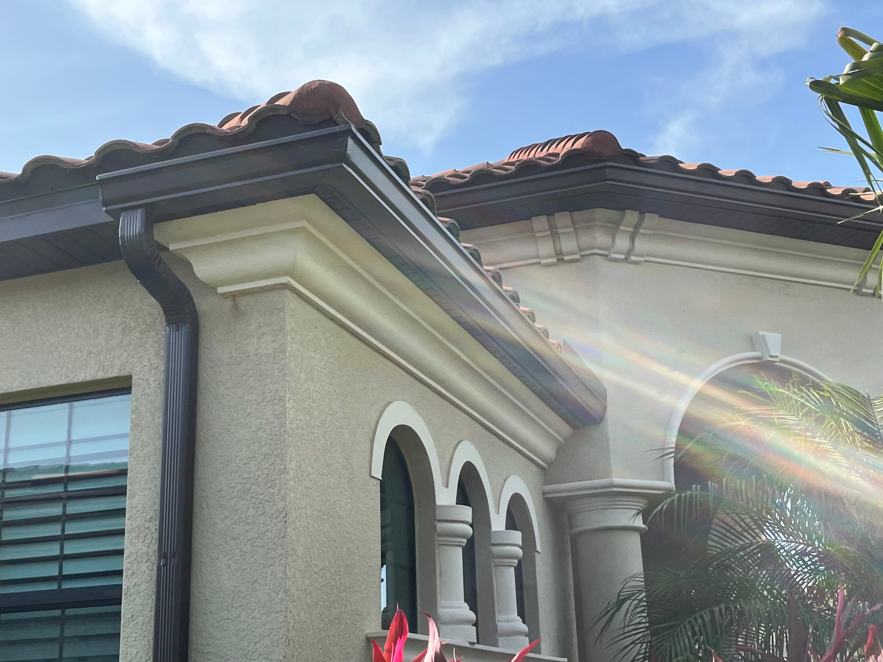 Musket Brown Seamless Gutters using Musket Brown Seamless Gutters in Brudenton by Gutter Professors