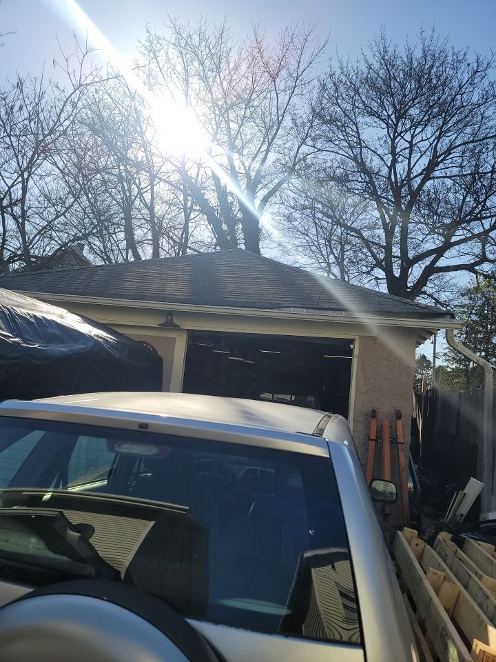 ATLAS PINNACLE COLOR: MORNING HARVEST DRIP EDGE: WHITE by Eagle Eye Roofing