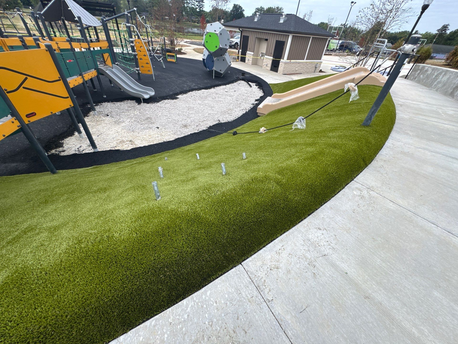 City Lake Park by ForeverLawn NEIN/INDY