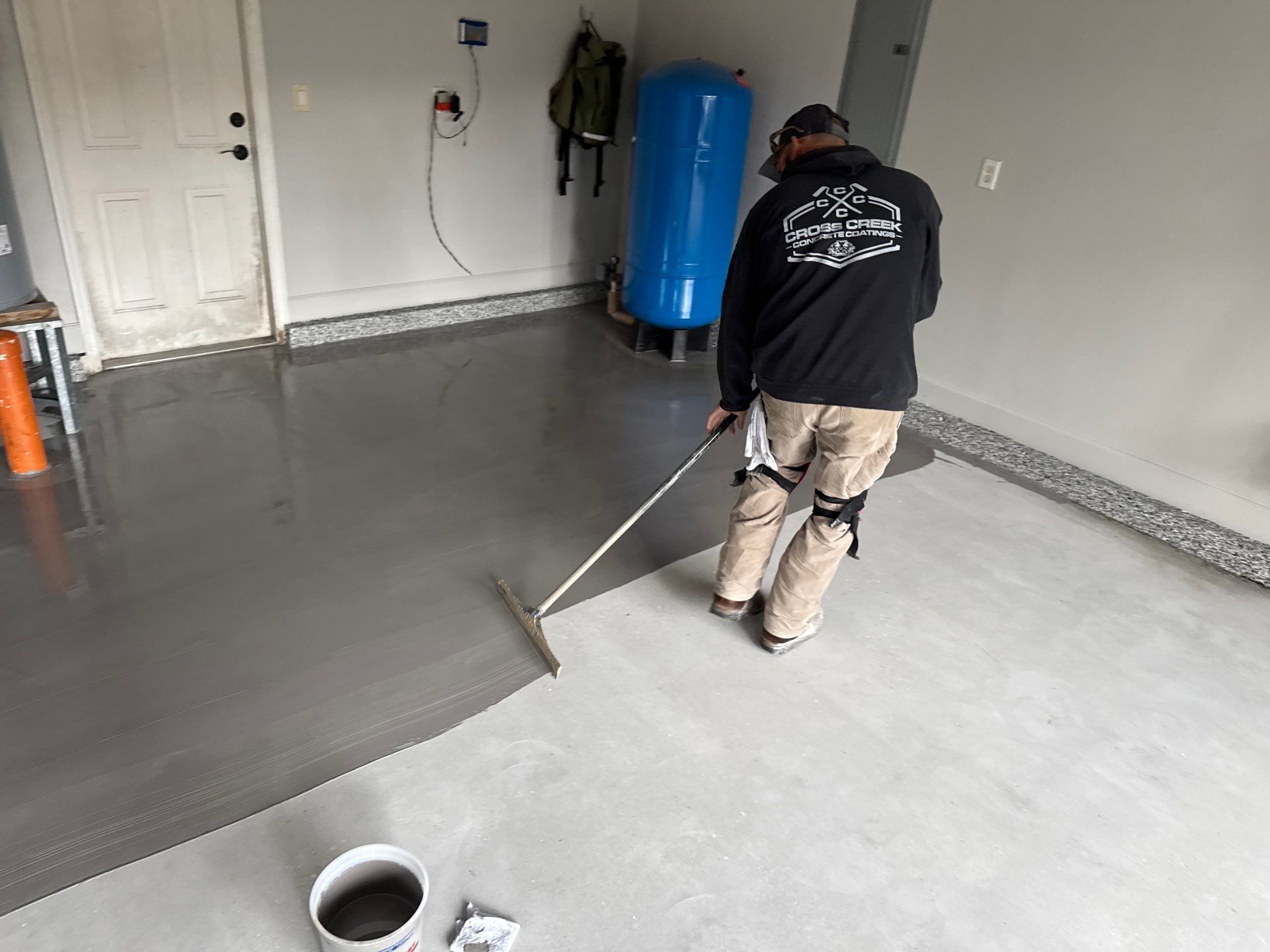 Garage in High Springs, FL in Domino by Cross Creek Concrete Coatings