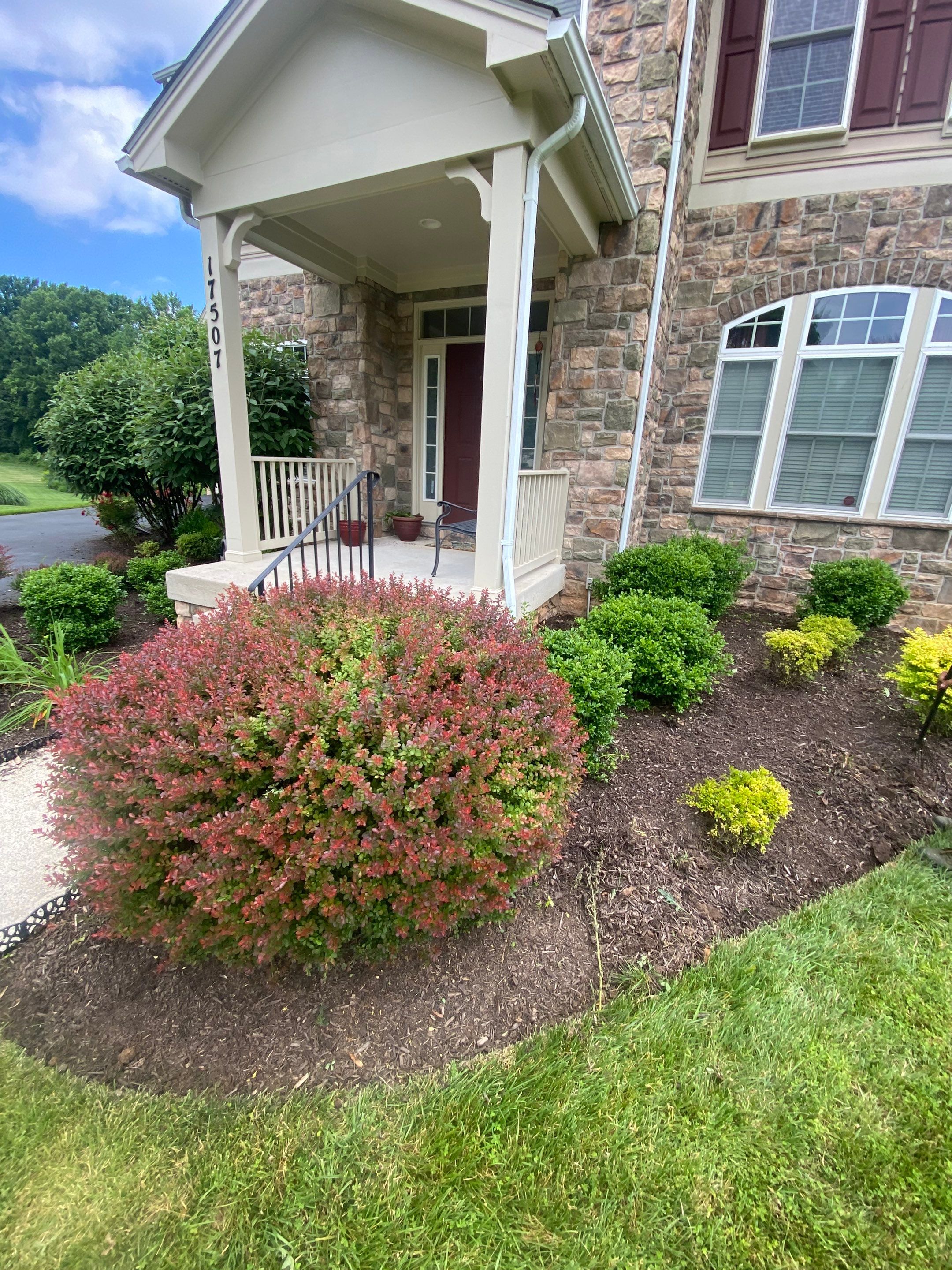 Landscape Cleanup & Mulch  by The Smet Companies, LLC