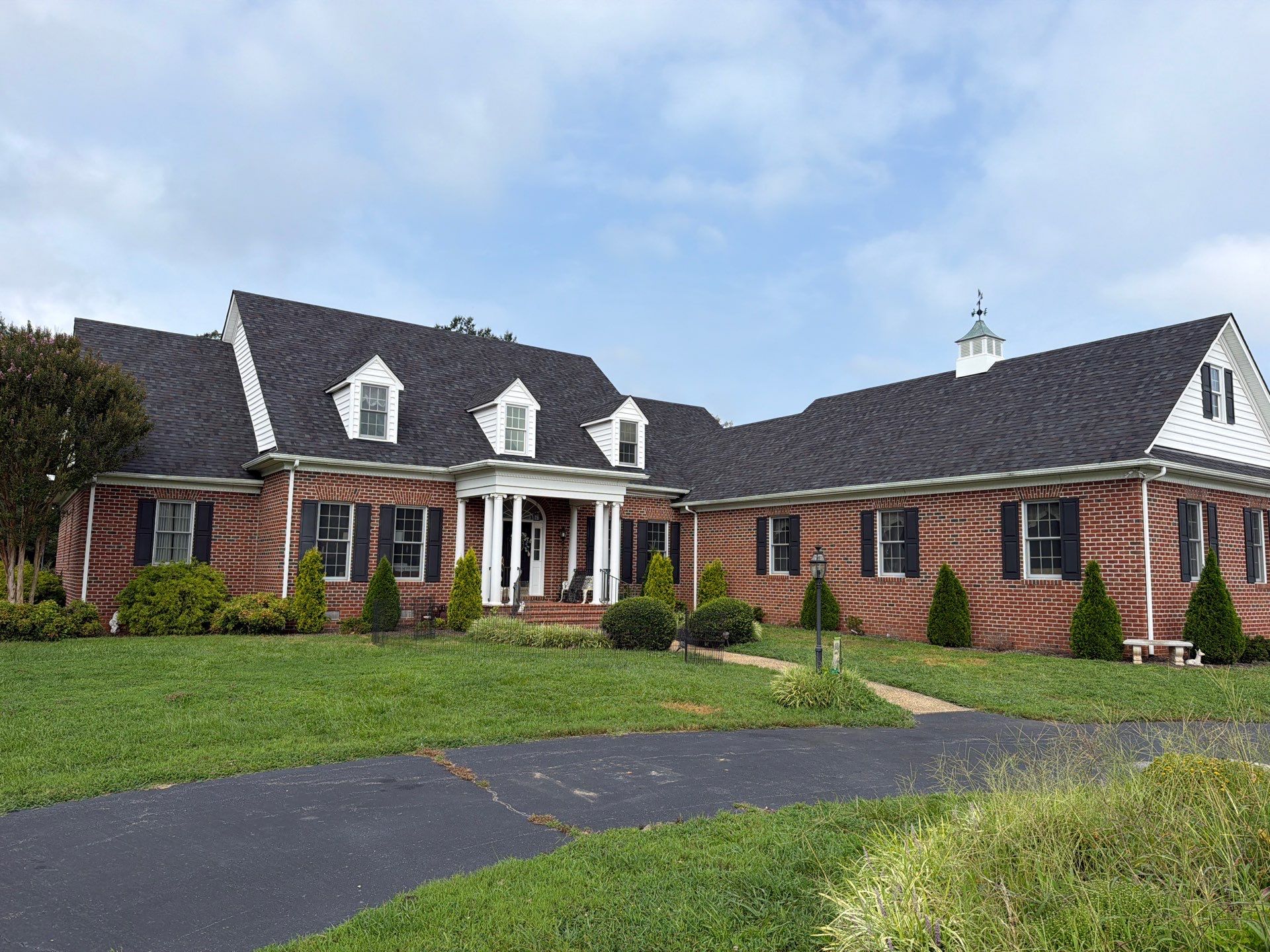 D.L. Williams Roofing featured photo.