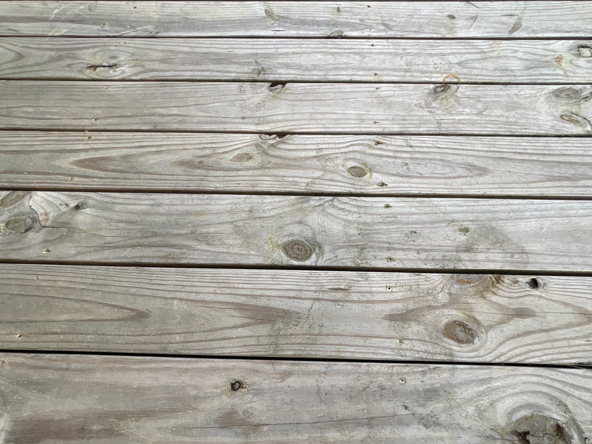 Wood Deck using Wood Sealant by DuraSeal