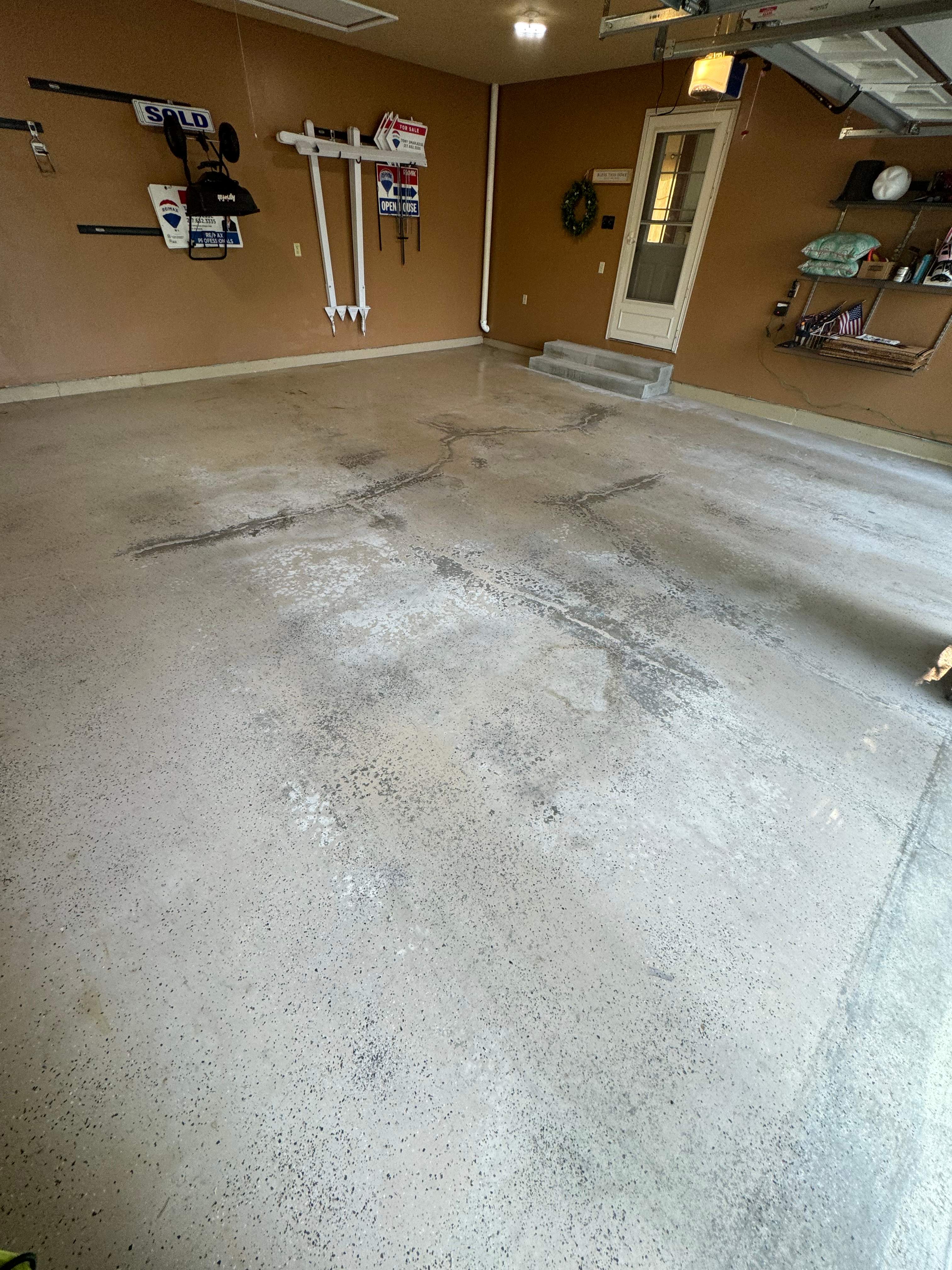 Sedona Garage Springfield by Loud Bros