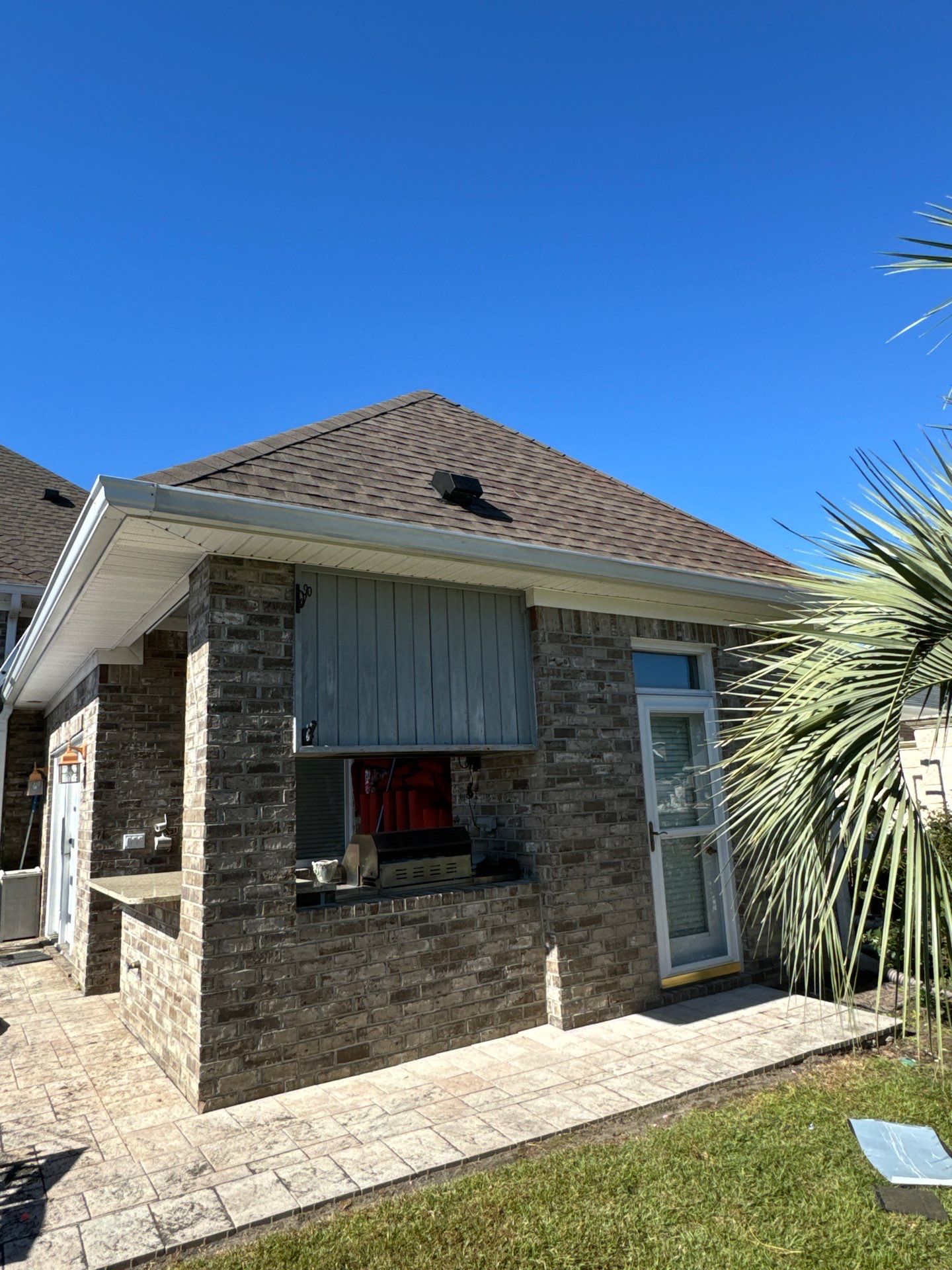 GAF HDZ - Barkwood by Linta Roofing