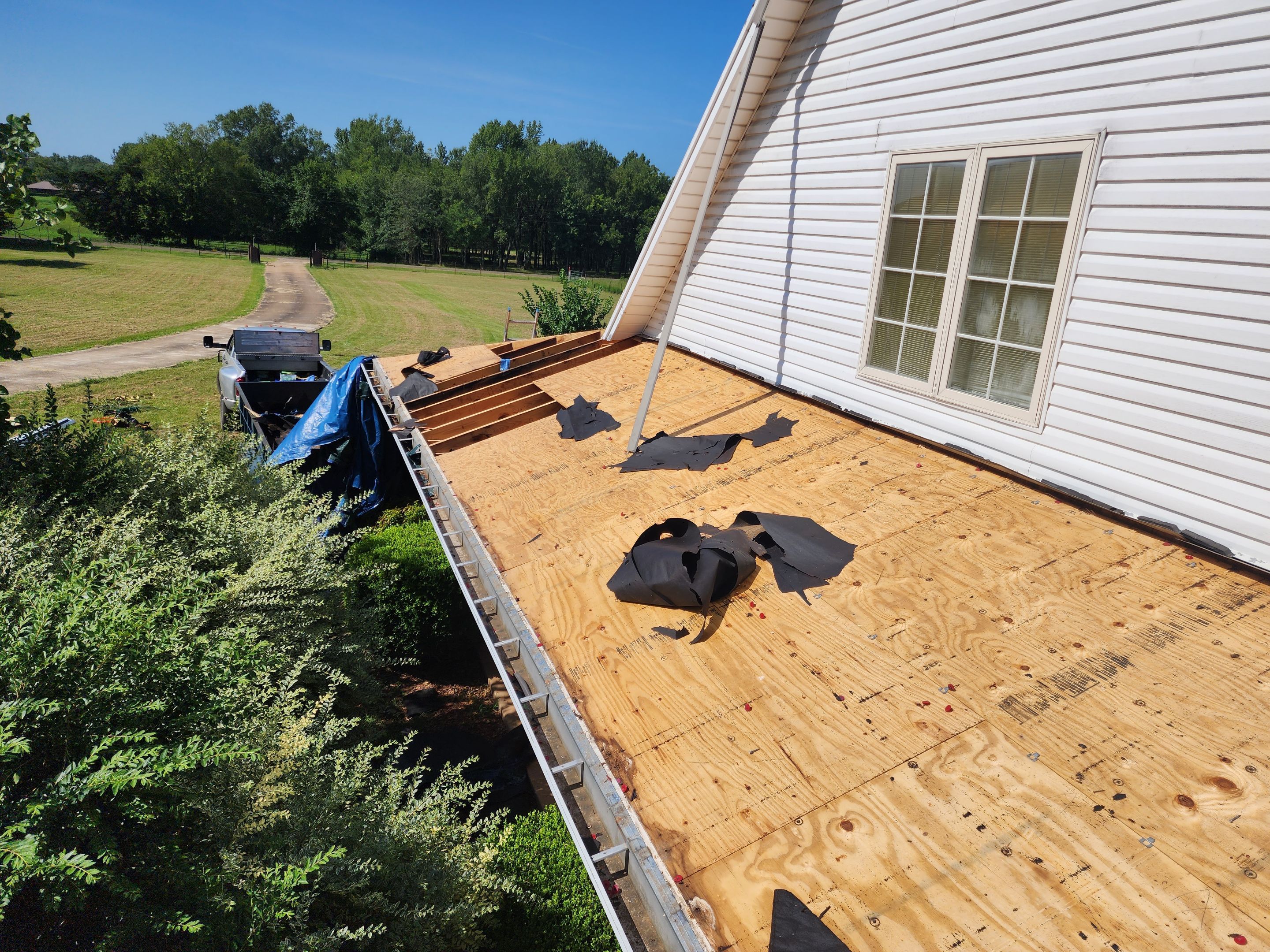 Residential Reroof: 30 Year Architectural Shingle by Hostetler Roofing