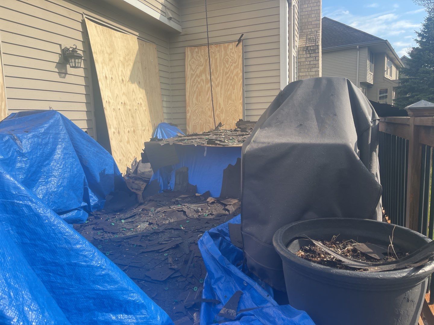 Eden Prairie, MN – Roof Replacement on Steep and High Roof by First Impressions Exteriors
