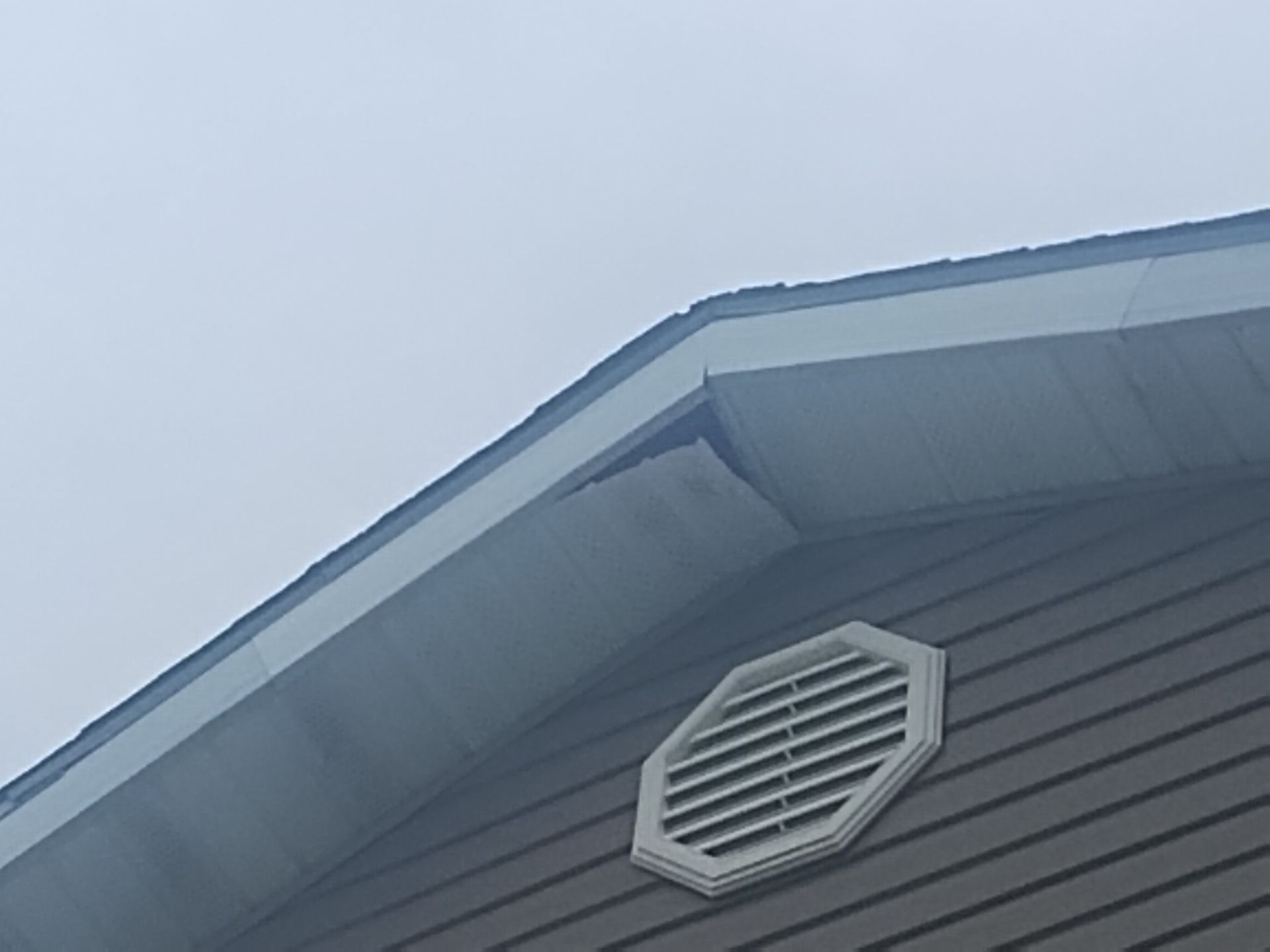 🏠 South Point Gets a Dynasty Makeover by Mr. Roofer