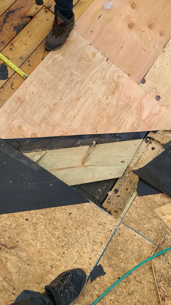 Arlington: CertainTeed Landmark Pro Designer Shingles in Max Def Heather Blend by RM Banning, Inc.