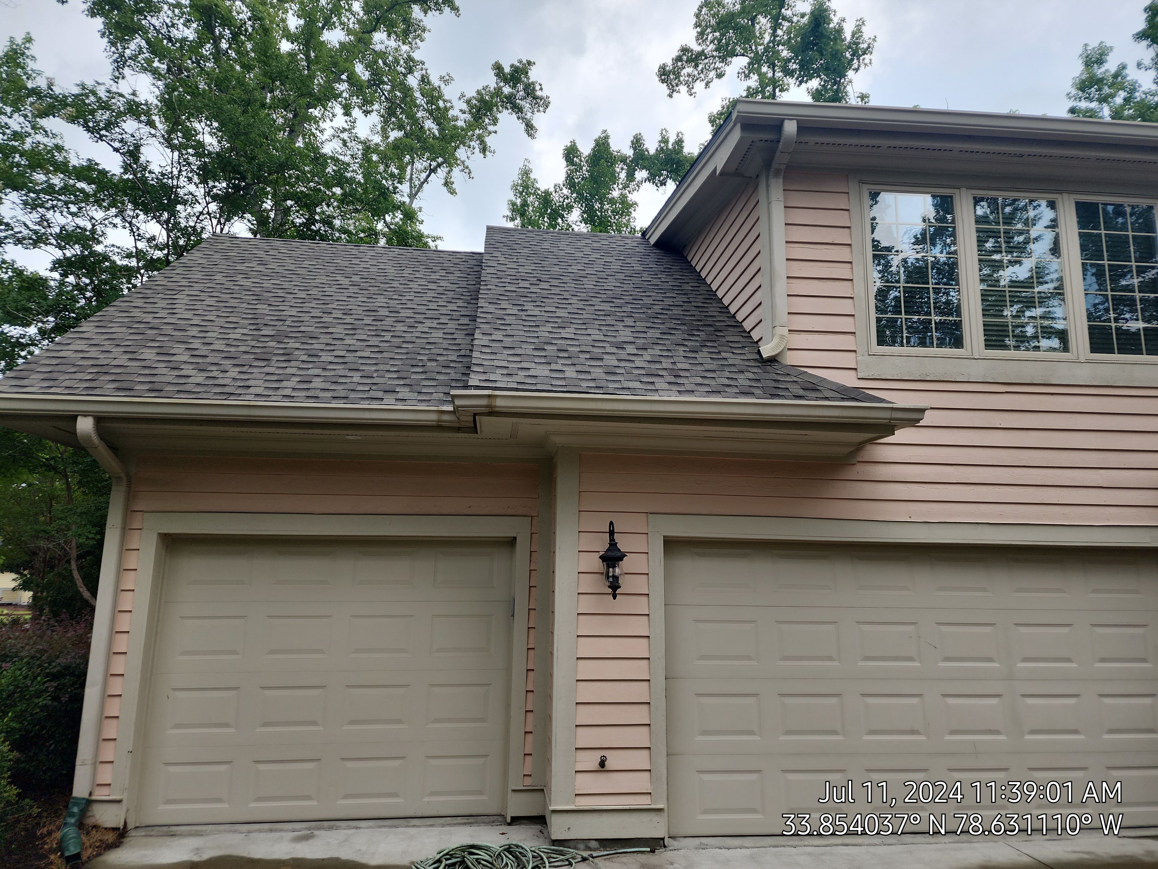 GAF HDZ - Weathered Wood by Linta Roofing Inc