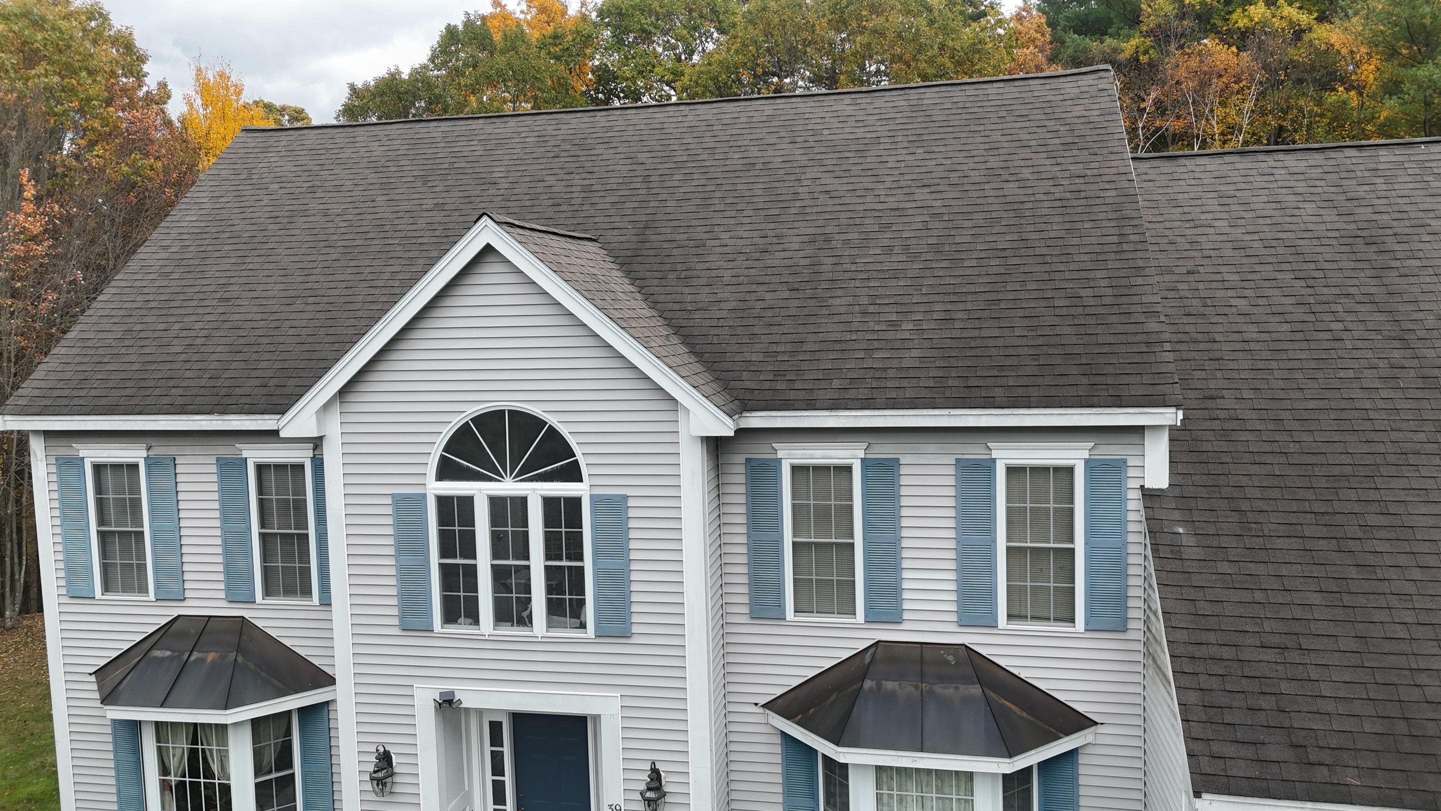 Groton Complete Roof Replacement with Onyx Black OakRidge Shingles by Mighty Dog Roofing of Greater Middlesex County