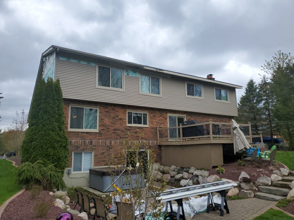 Siding Replacement using Certainteed Restoration Classic D4 by 180 Contractors