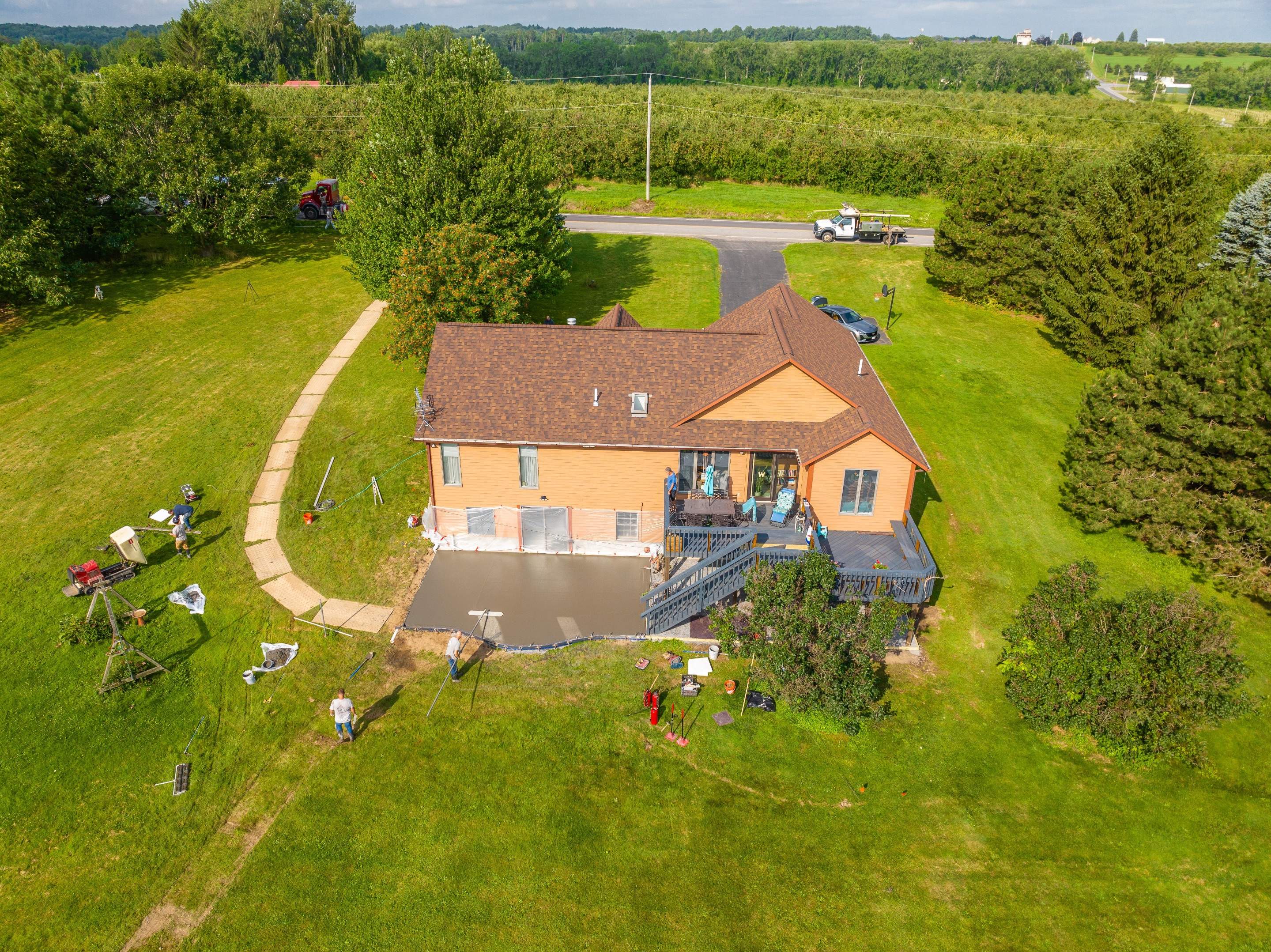 Bluestone textured concrete stamped patio  by NG Masonry & Construction LLC