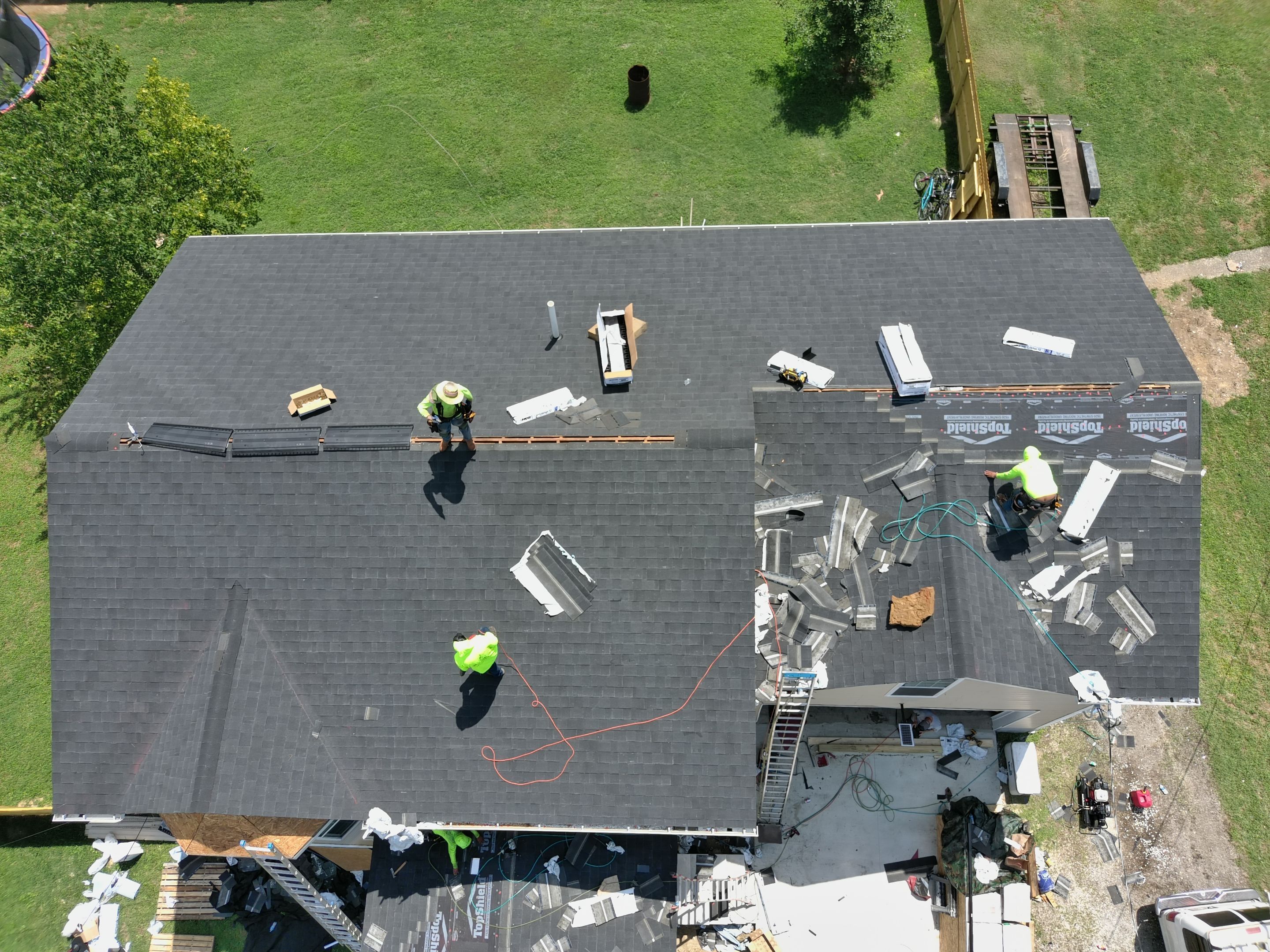 π South Point Gets a Dynasty Makeover by Mr. Roofer