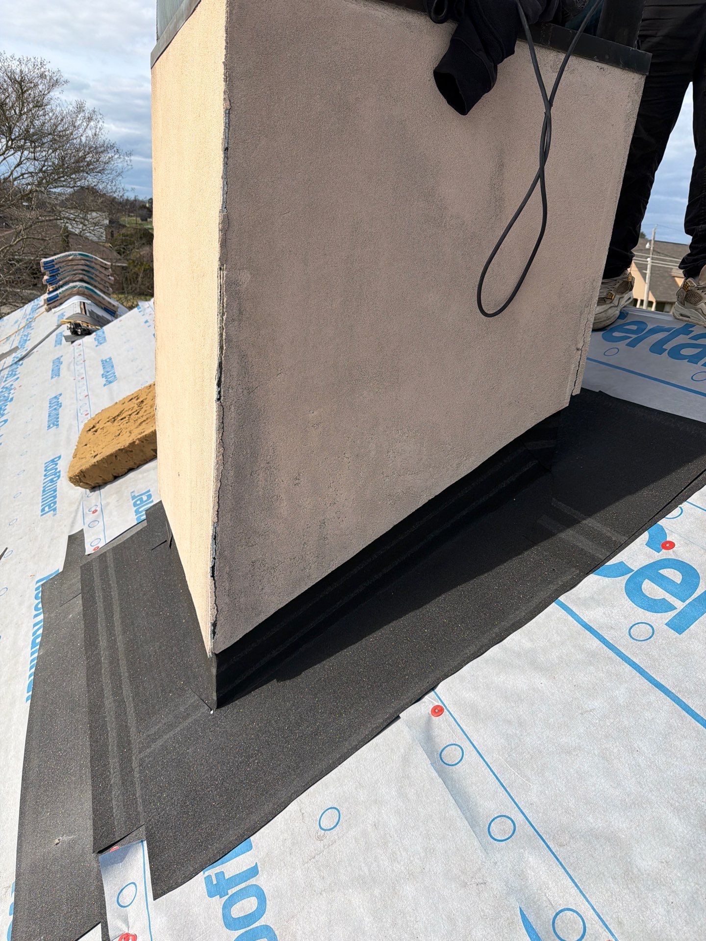 Residential Roofing Installation using Certainteed Landmark Driftwood by Top Team Roofing & Construction