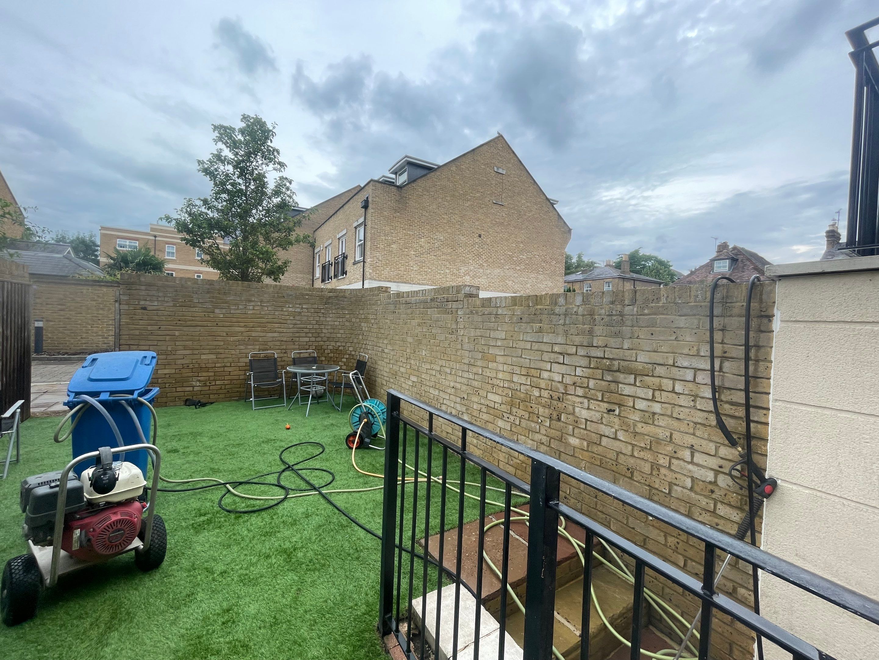 Exterior Clean using Mosmatic Flat Surface Cleaner by Ges Exterior Cleaning ltd