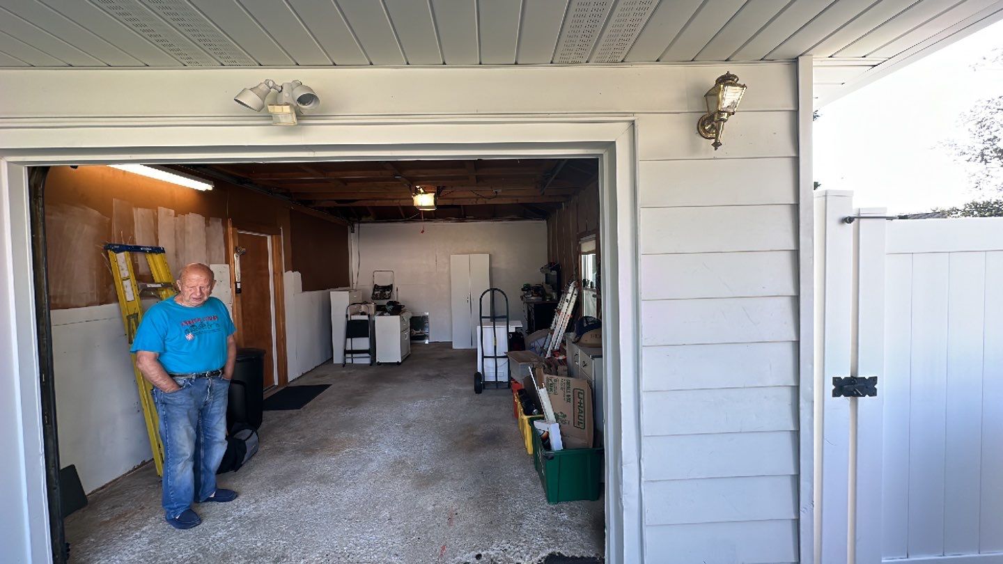 Garage in Nashua, NH 03060 by Symphony Concrete Coatings