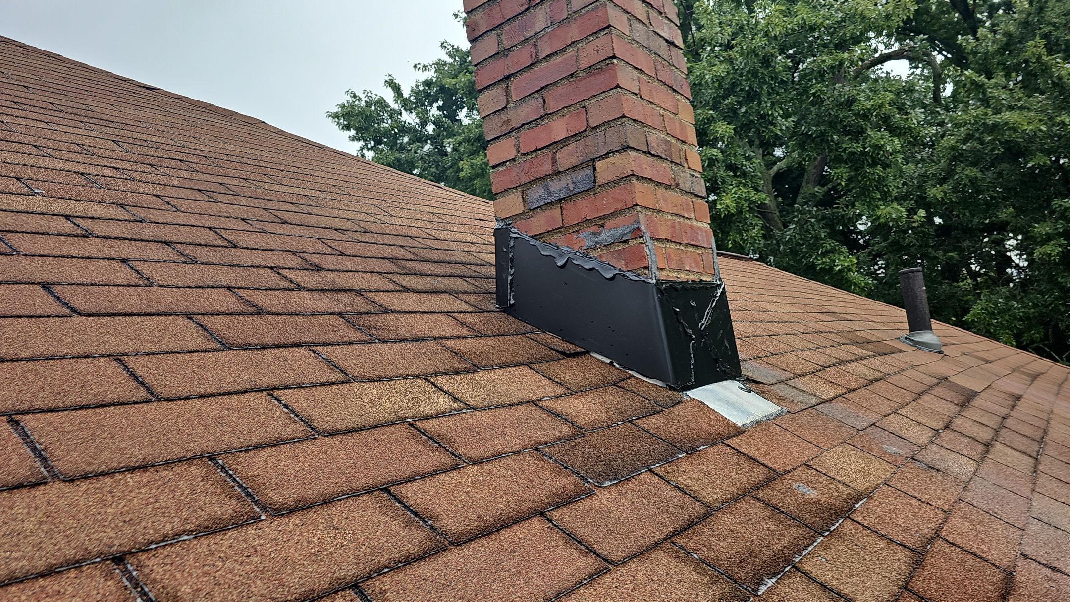ATLAS PINNACLE COLOR: MAJESTIC SHAKE by Eagle Eye Roofing