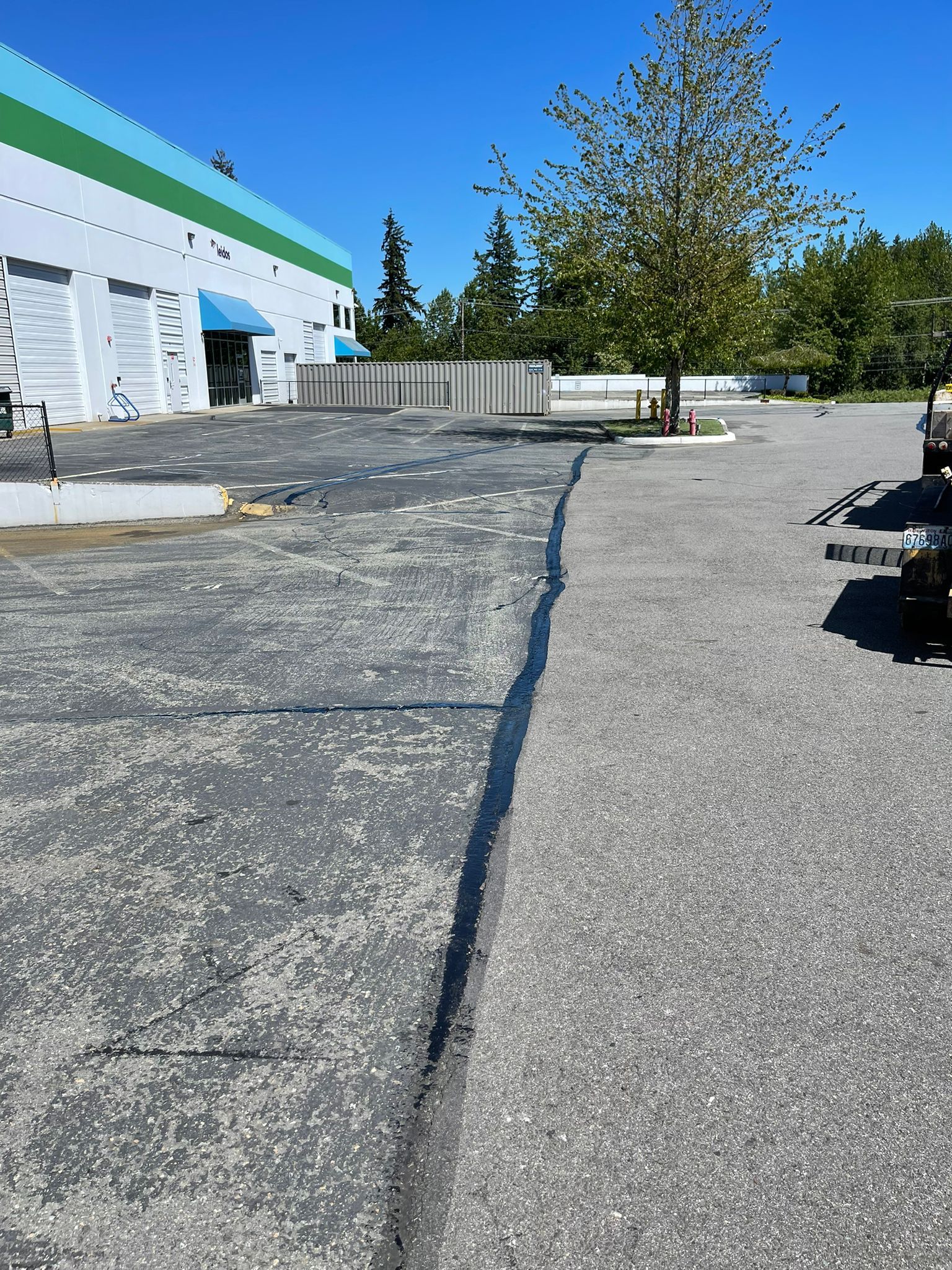 Commercial Sealcoat & Asphalt Patch Repair | Lynnwood  by Jireh Asphalt & Concrete Inc 