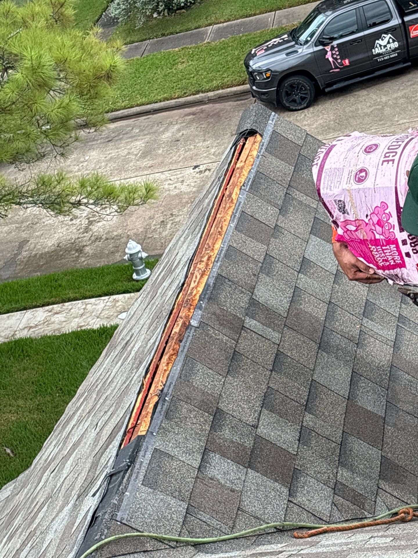 Residential Roofing Installation using Owen's Corning Duration (Lifetime) Shingles by Roof Repair Company