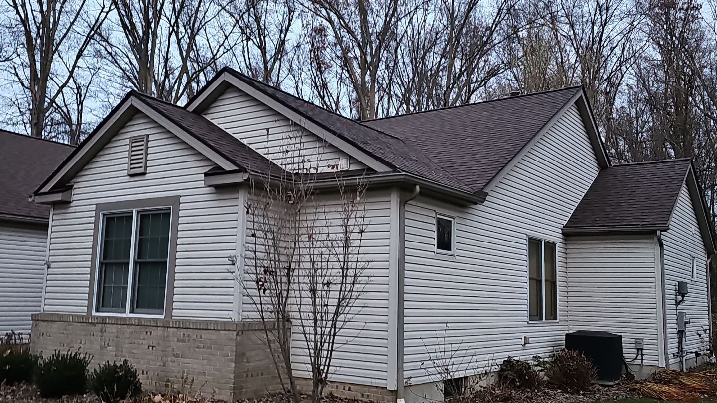 ATLAS PINNACLE COLOR: BURNT HICKORY DRIP EDGE: ROYAL BROWN by Eagle Eye Roofing
