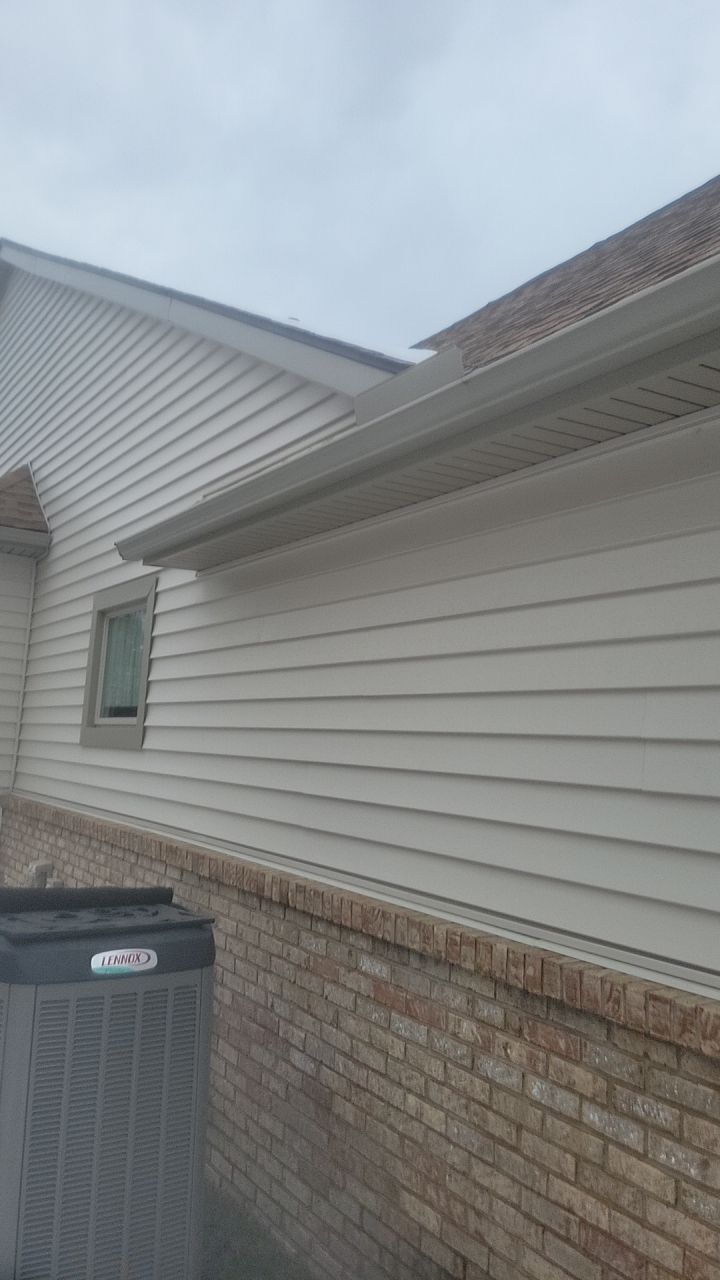Siding Replacement using CertainTeed Restoration Classic D5 by 180 Contractors