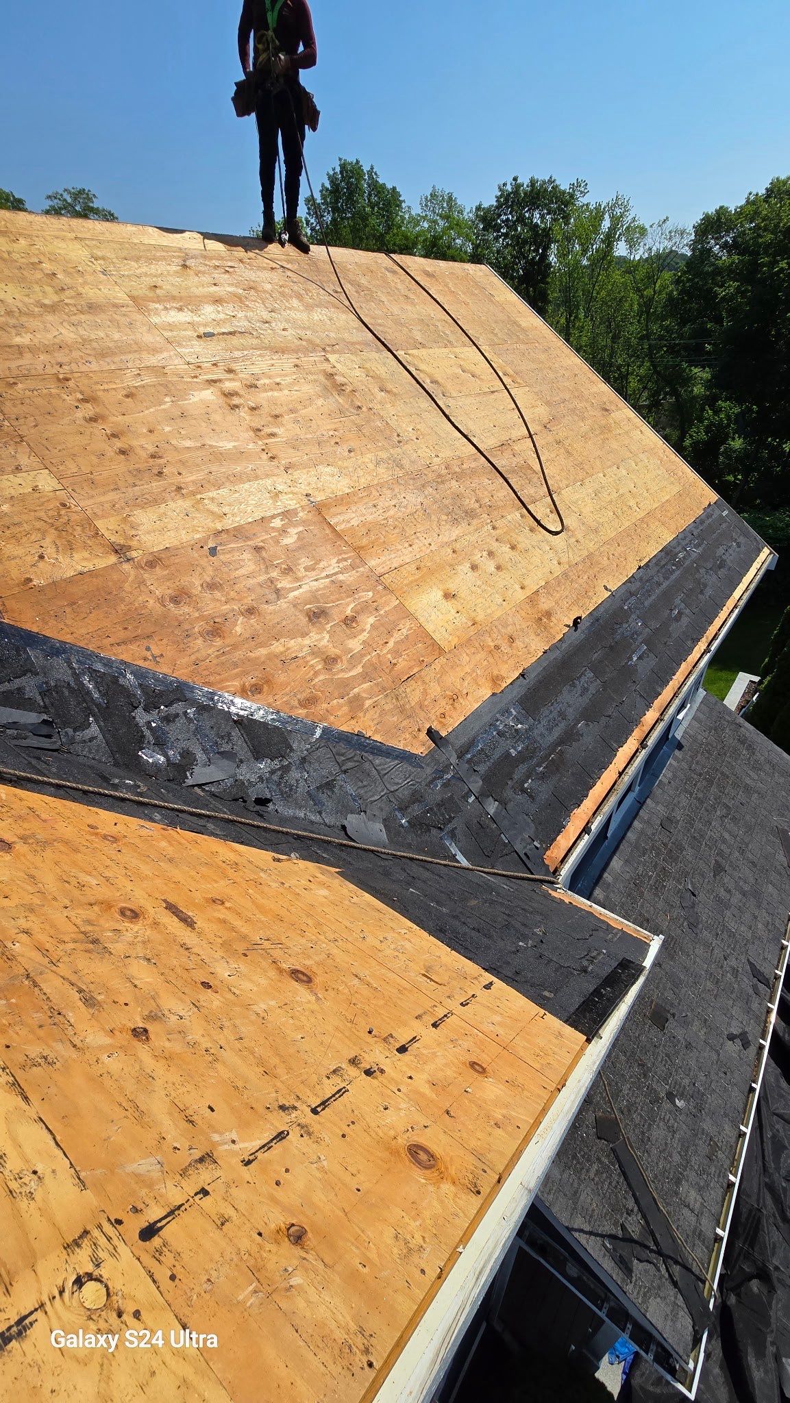Roof Replacement in Amesbury, MA by Mighty Dog Roofing of Greater Middlesex County
