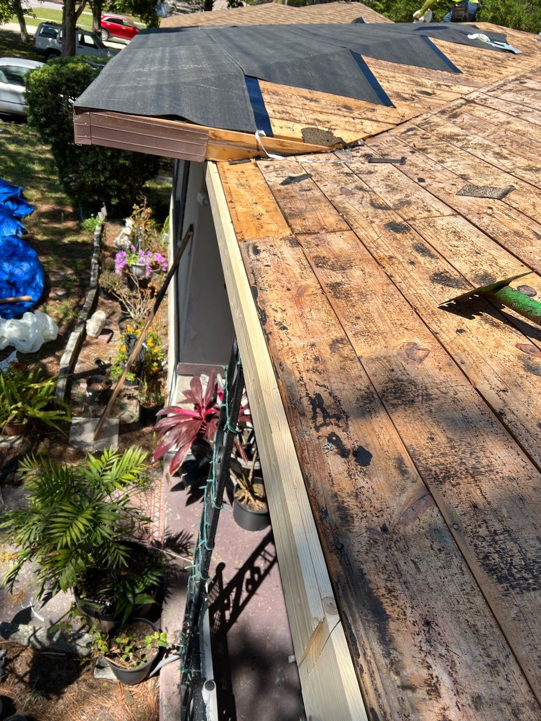 Project in Gulfport 33707 by Mitchell Roofing Company LLC 