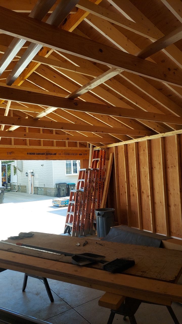 Garage by Ivy Lea Construction