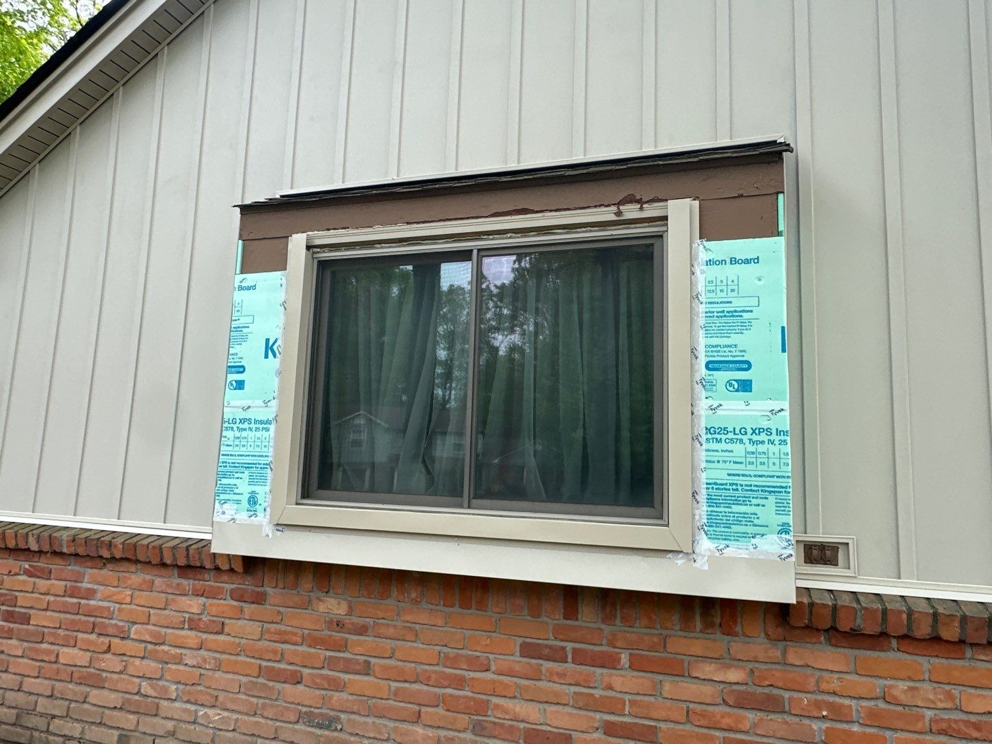 Siding Installation using Alside Monterey Sand by 180 Contractors
