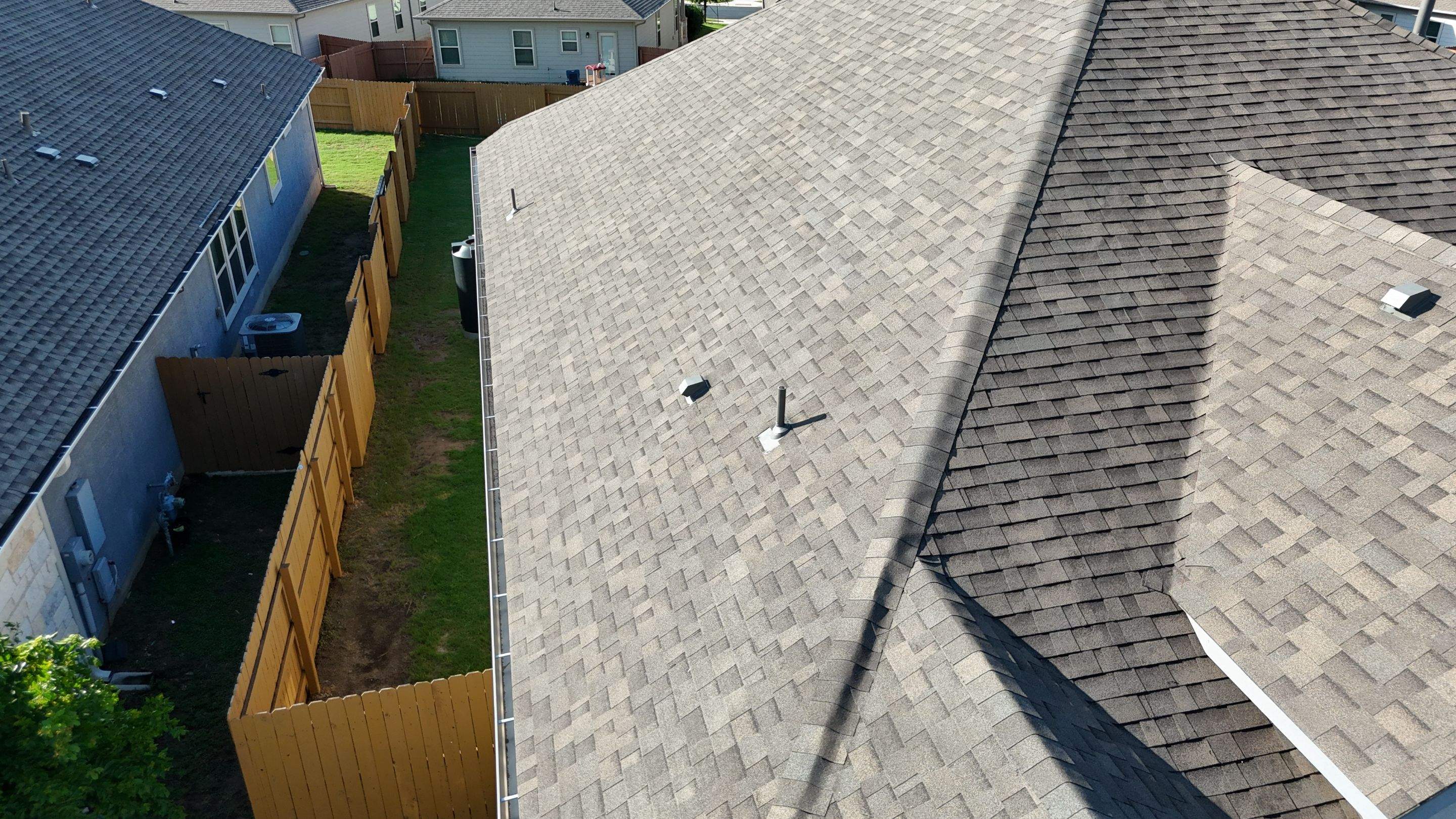 Weathered Wood - Malarkey Vista by RoofsOnly.com