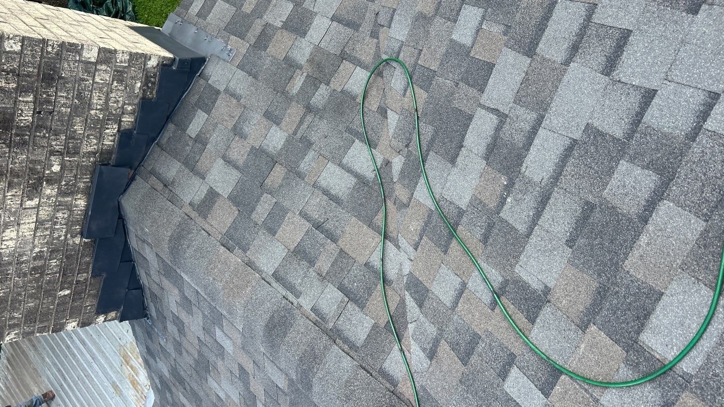 Williamsburg Gray - Owens Corning TruDefinition Duration by RoofsOnly.com