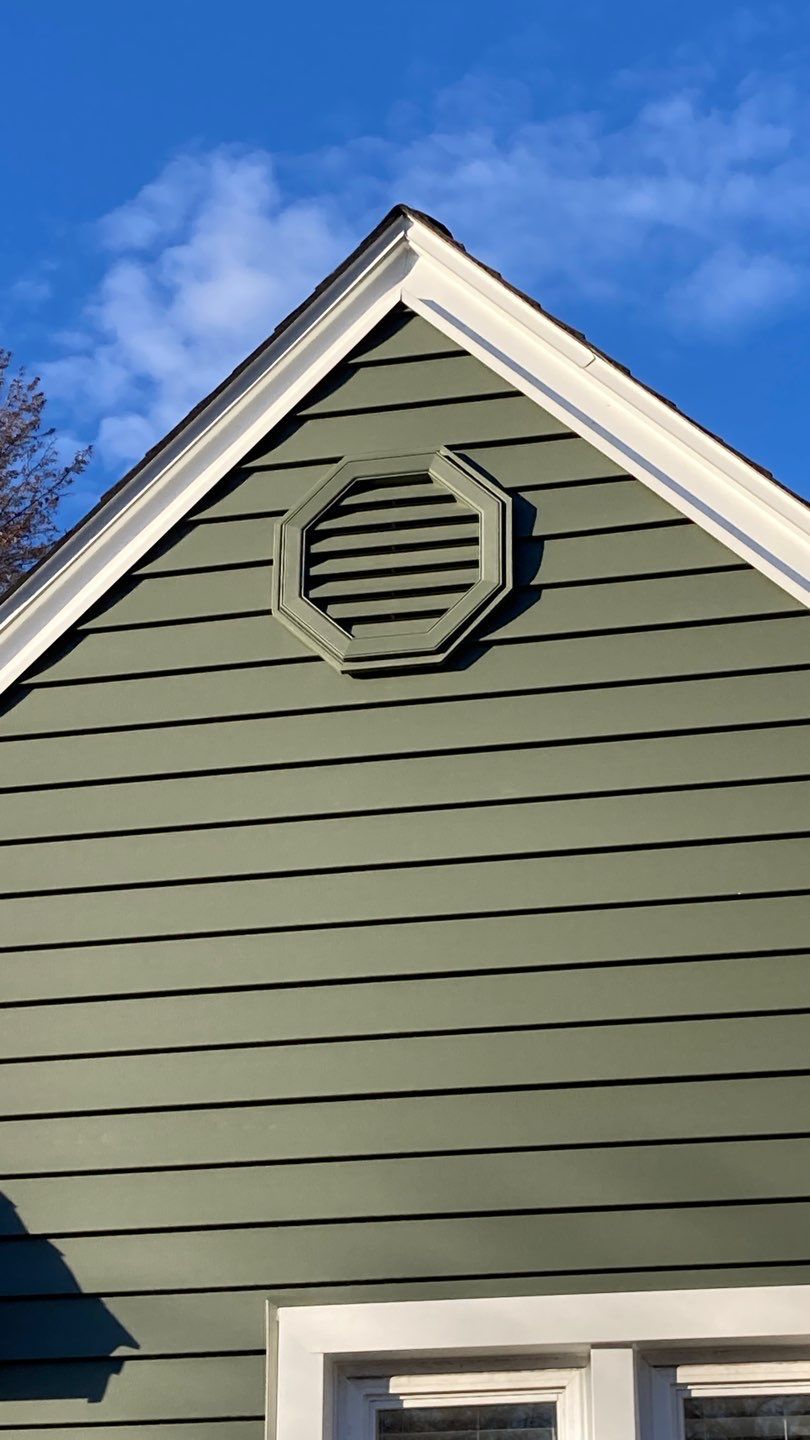 Siding Replacement using CertainTeed Restoration Classic D5 Forest Green by 180 Contractors