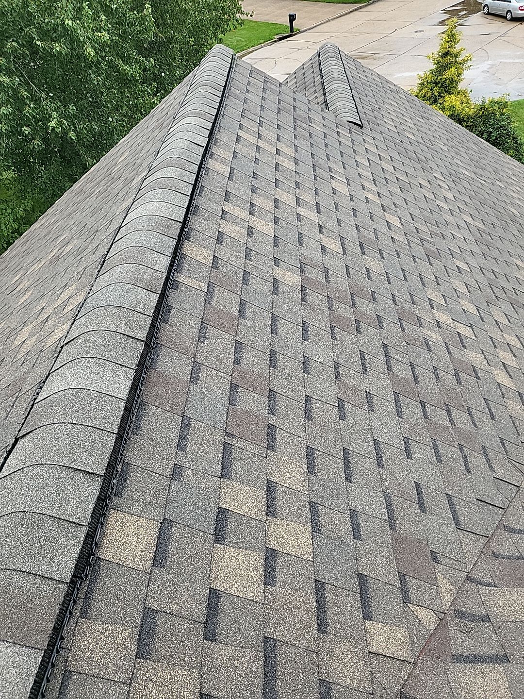 CT LANDMARK COLOR: PEWTER by Eagle Eye Roofing