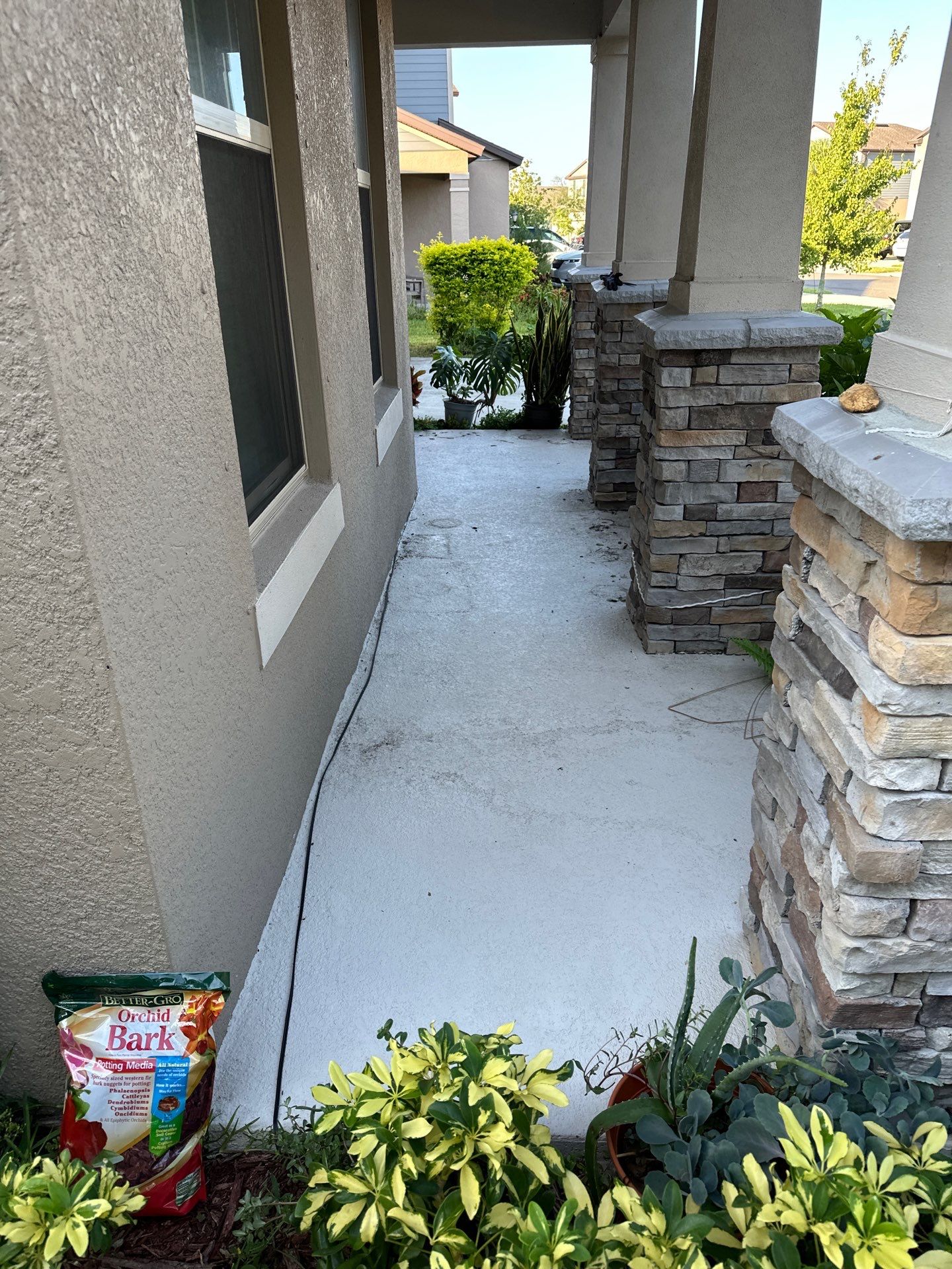 Driveway Cleaning in Palmetto, FL – Trevesta Community by Sunshine AquaWash