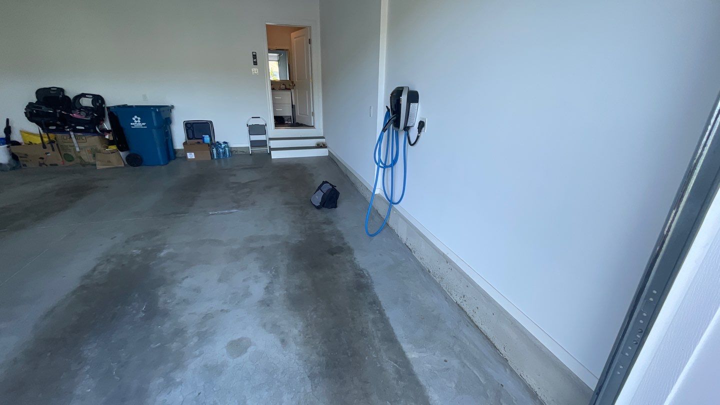 Garage in Nashua, NH 03062 by Symphony Concrete Coatings