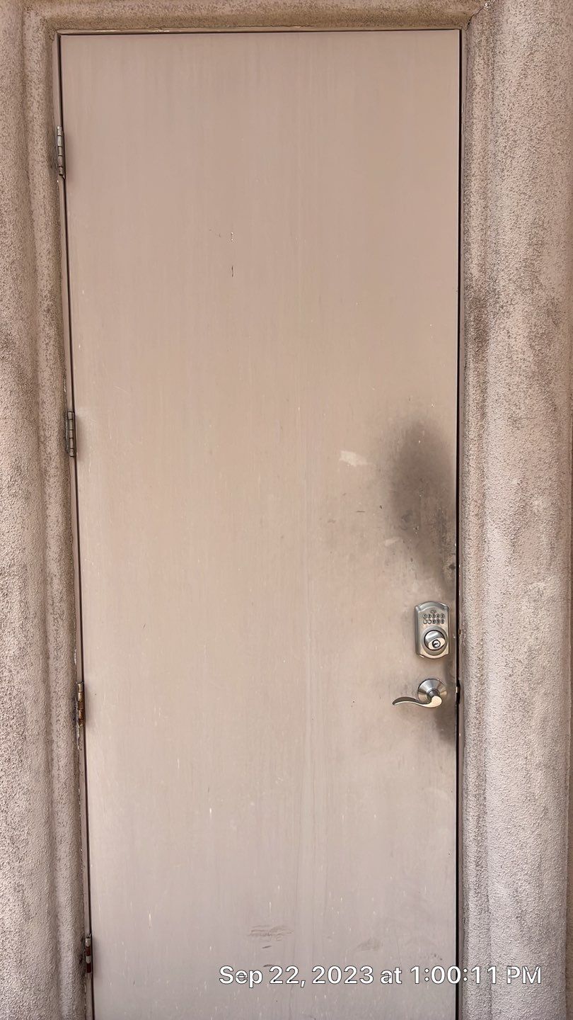 Exterior Painting using Dunn-Edwards EVERSHIELD®  by Crash of Rhinos Painting & Garage Floors