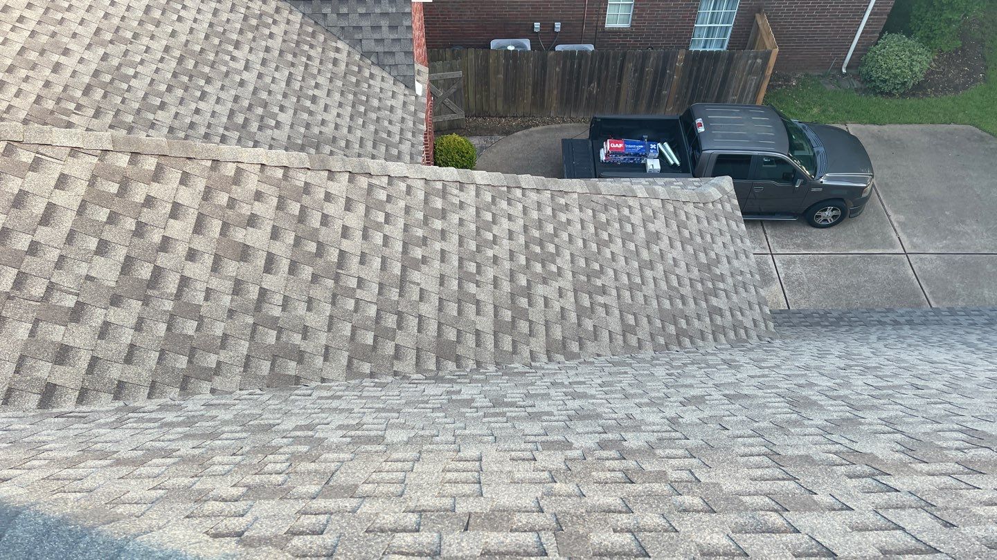 GAF HDZ - Weathered Wood by Elite Roofing LLC