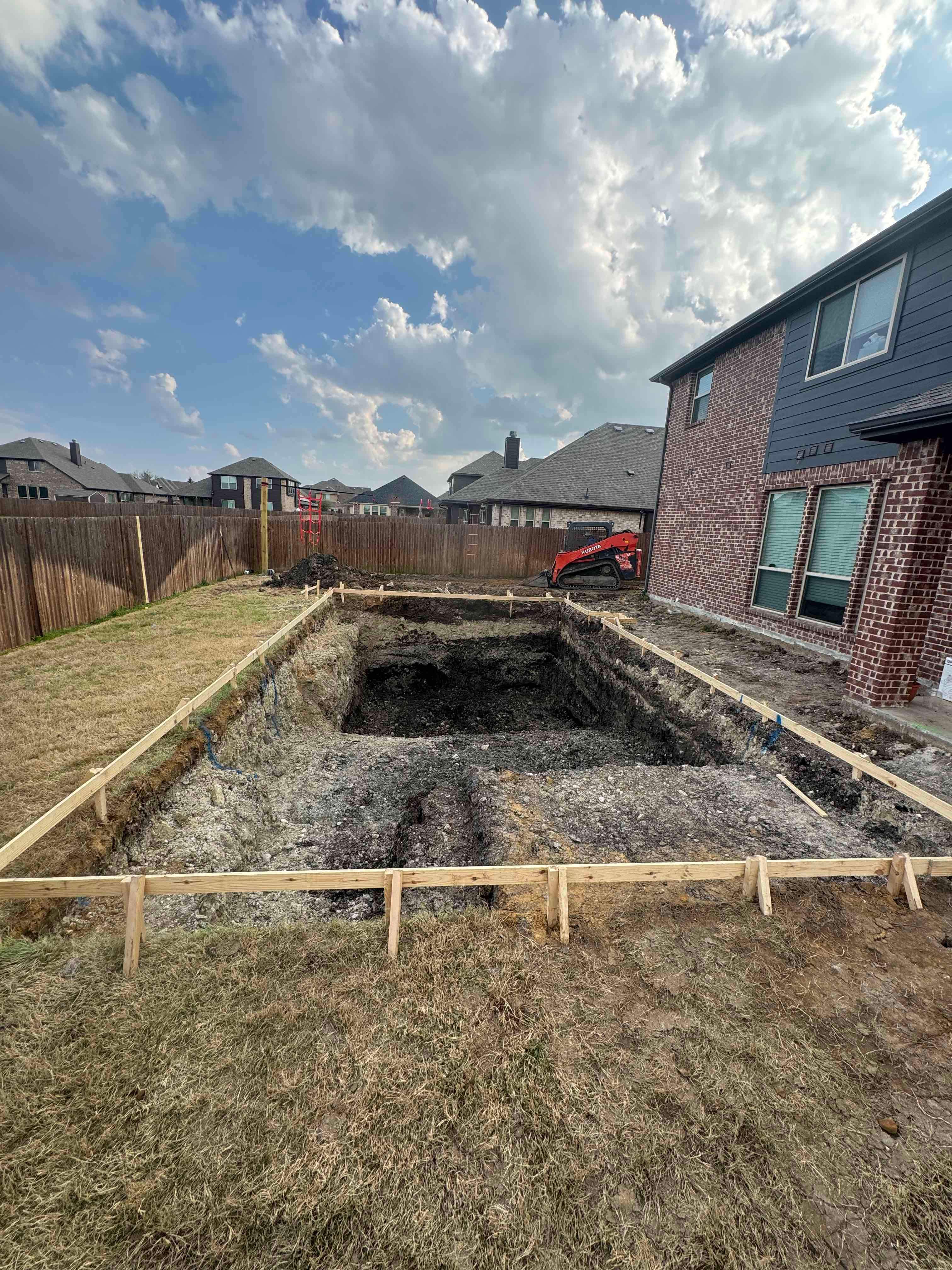 Geometric Pool with Tanning Ledge by Pinnacle Pools and Spas - DFW