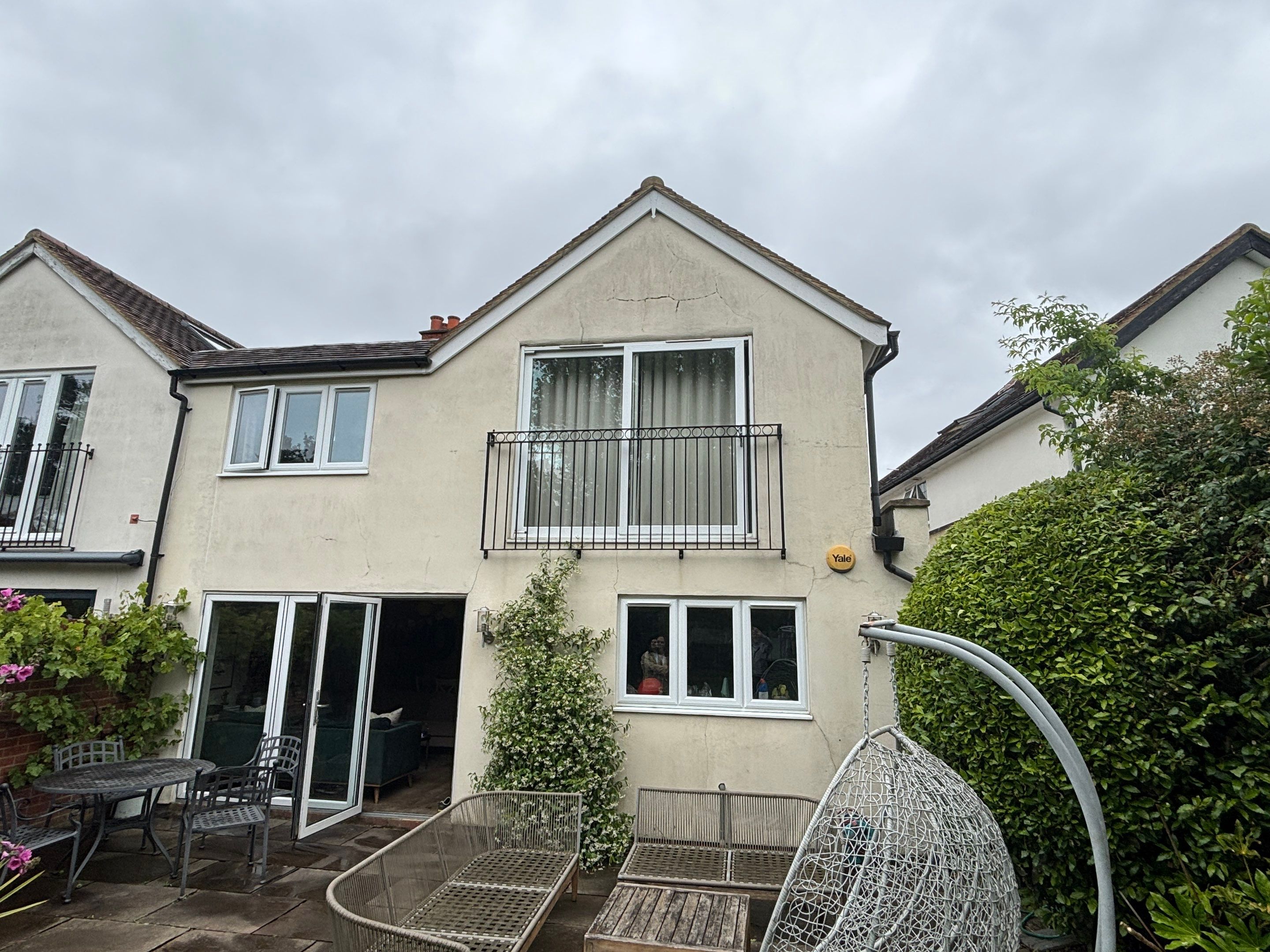Render Cleaning by Ges Exterior Cleaning ltd