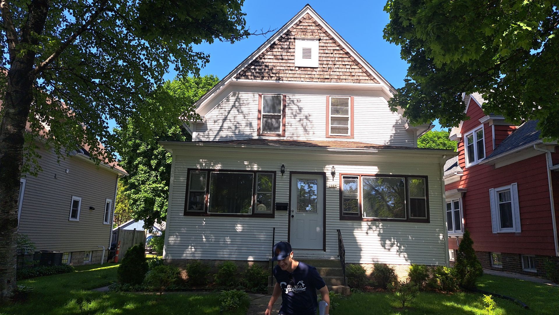 Sunshine siding install !  by Gellings Roofing & Siding