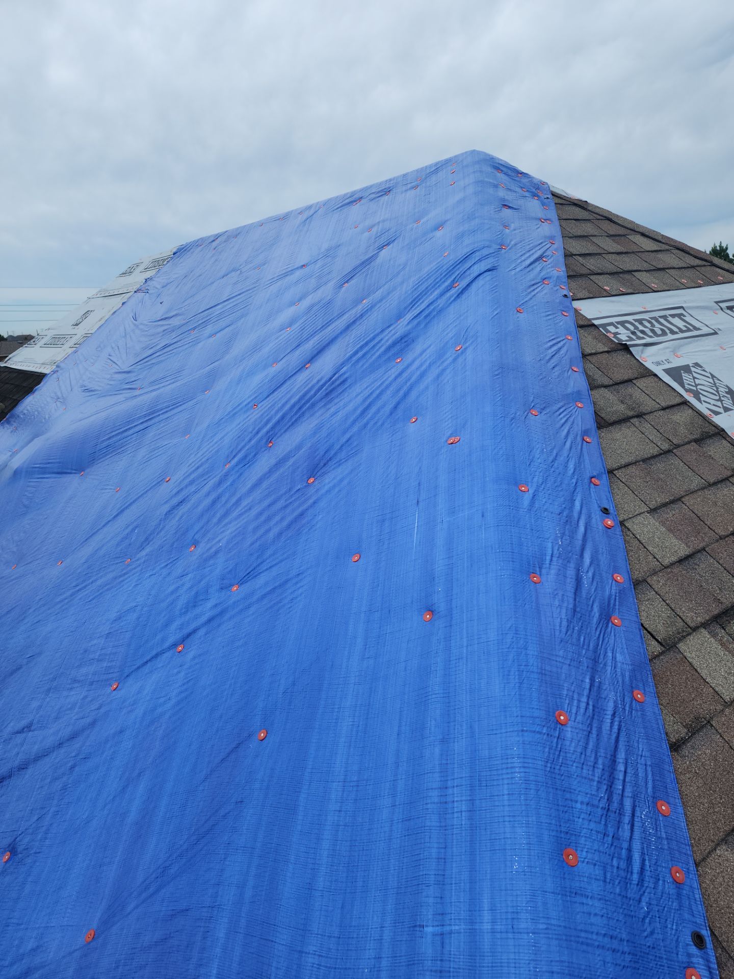 Residential Roofing Installation using Owen's Corning Duration (Lifetime) Shingles by Roof Repair Company