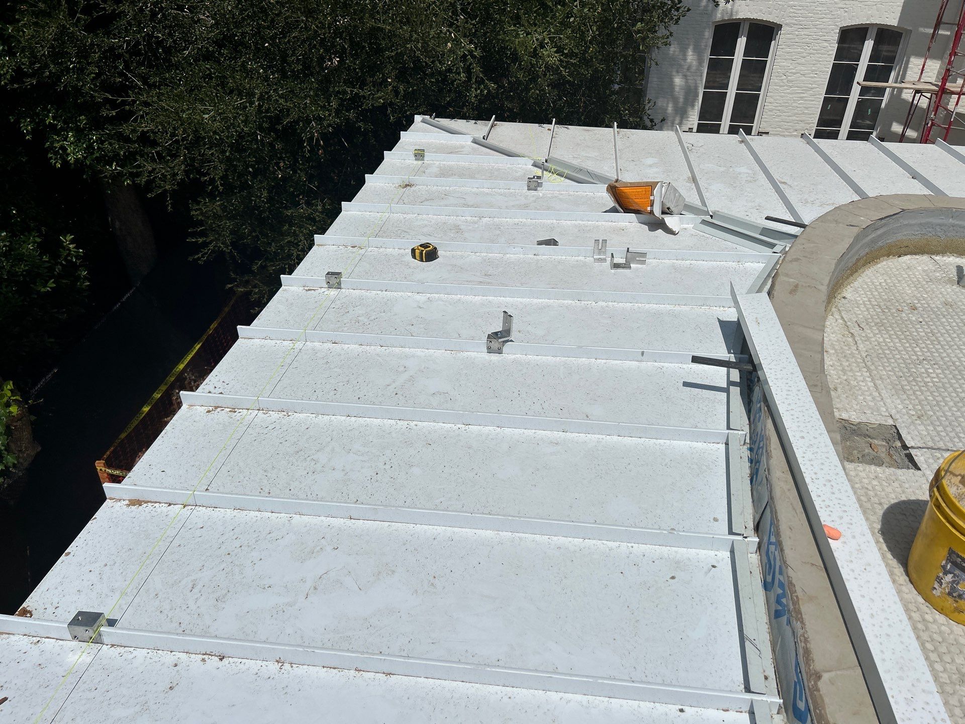 Residential Solar Panel and Battery Storage Installation in Los Angeles by AWS Solar