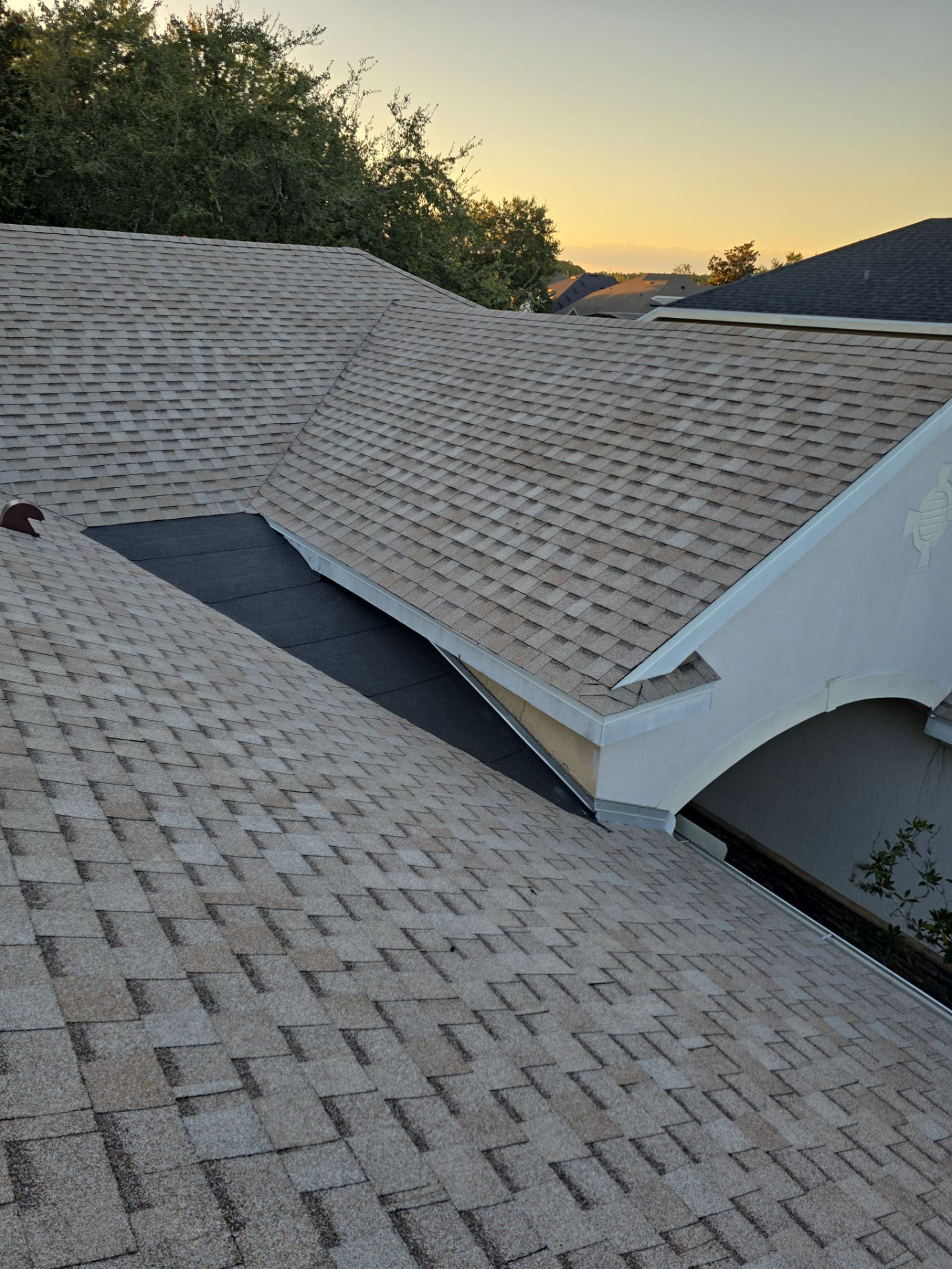 Comprehensive Residential Roof Replacement with Atlas Pinnacle Shingles in Orlando by Fortified Roofing Solutions Corp.